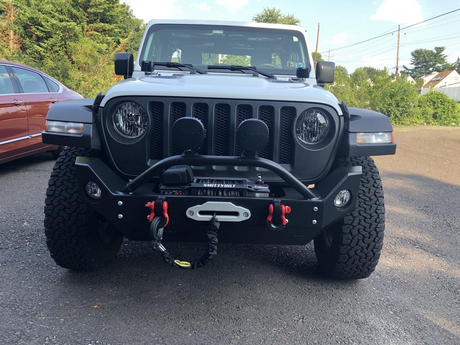 Jeep Wrangler JL Blacking out the grill 1C755E07-FF62-46E4-BFB0-C720D8E6A3BE