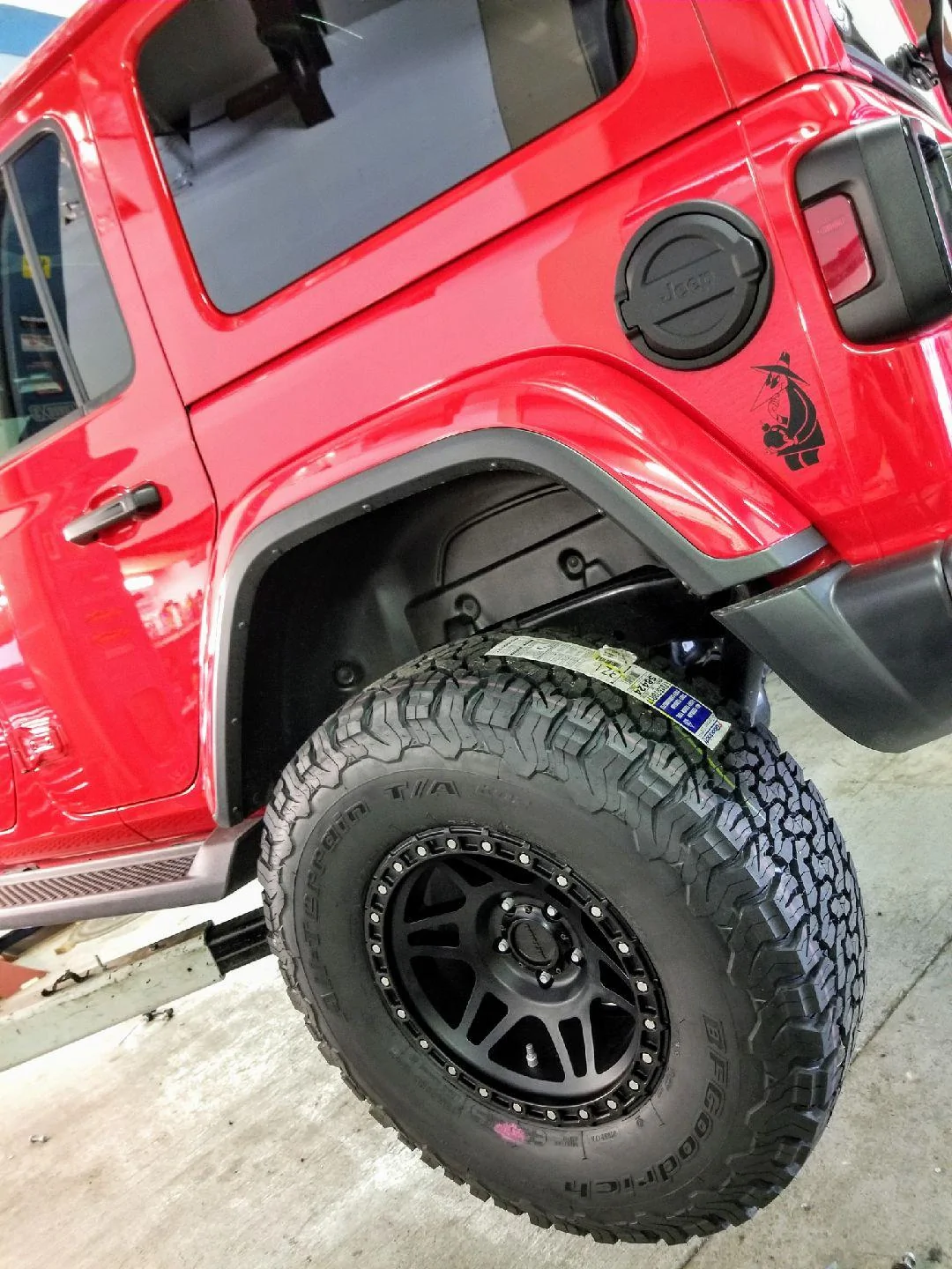 Jeep Wrangler JL Tankcustoms Transformation 66122534-12D3-44DD-8B9C-BFF44515C957