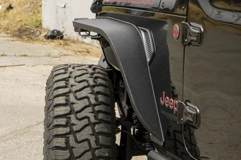Jeep Wrangler JL Aftermarket Fender Flares for JL Wrangler? FDJL-02_FRONT3_larg