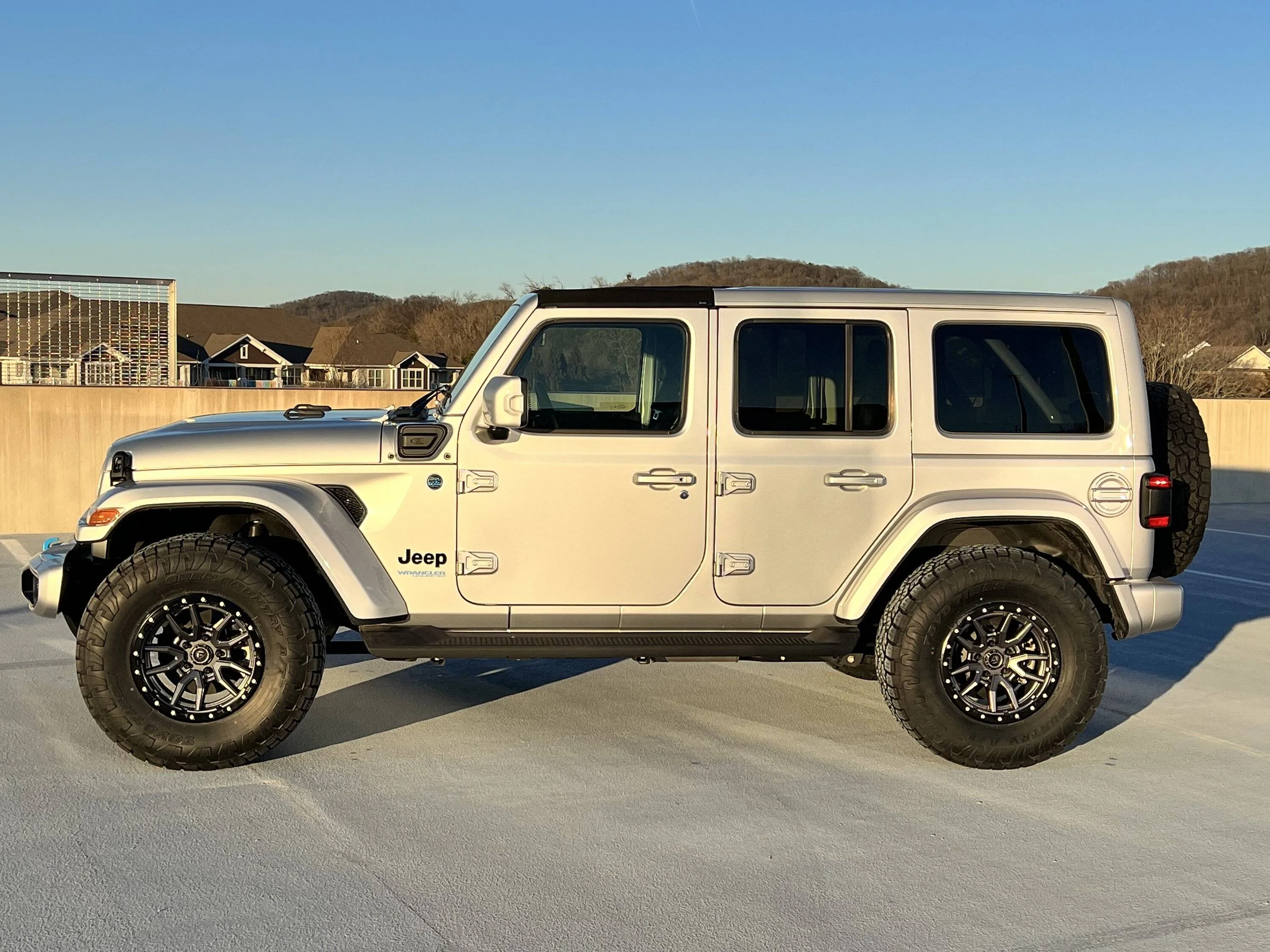 Jeep Wrangler JL Tire Size for 35's on 4xe? 1688873723222
