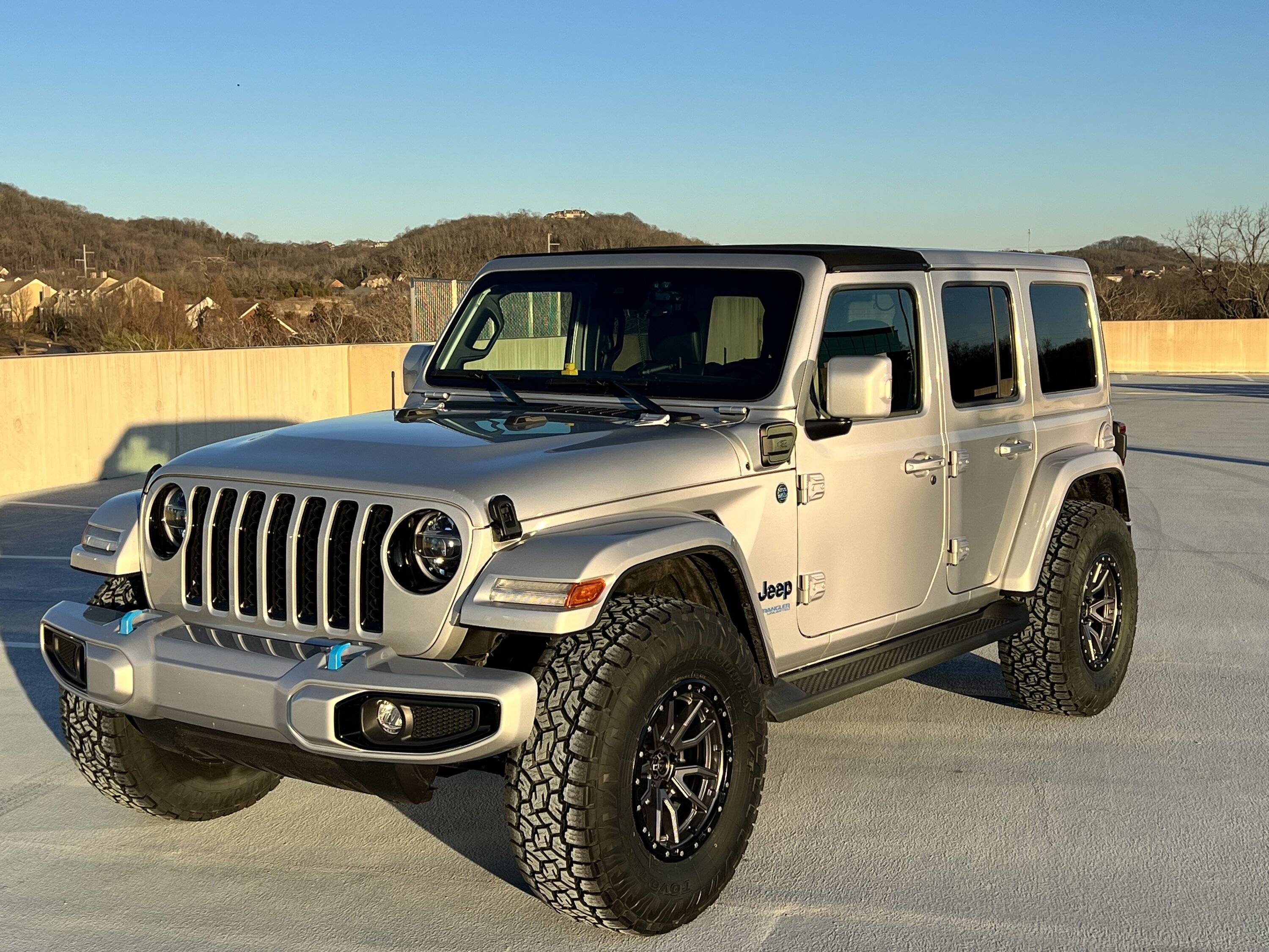 Jeep Wrangler JL Tire Size for 35's on 4xe? 1688873775496