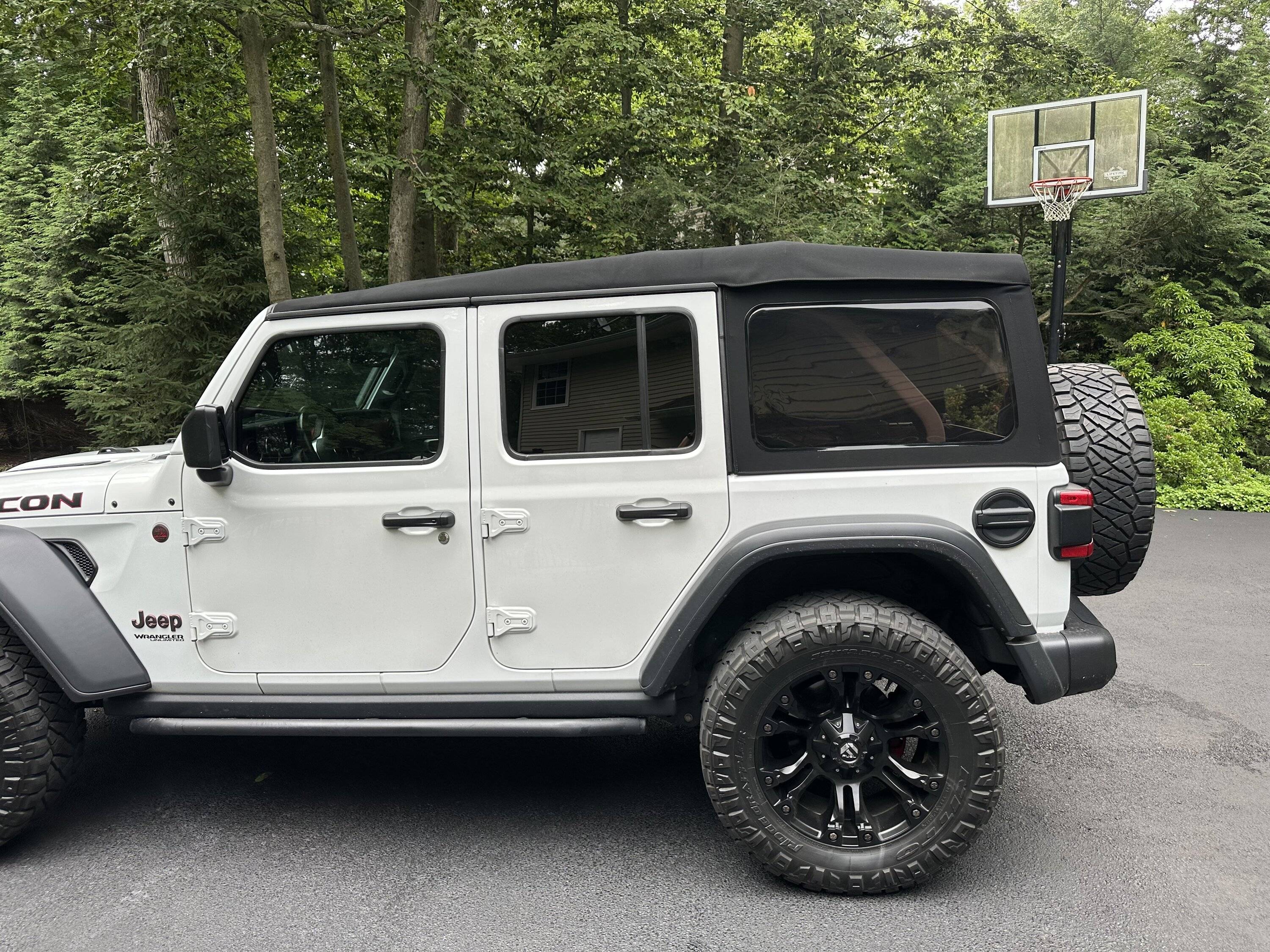 Jeep Wrangler JL 2019 Premium twill JLU soft top IMG_0058