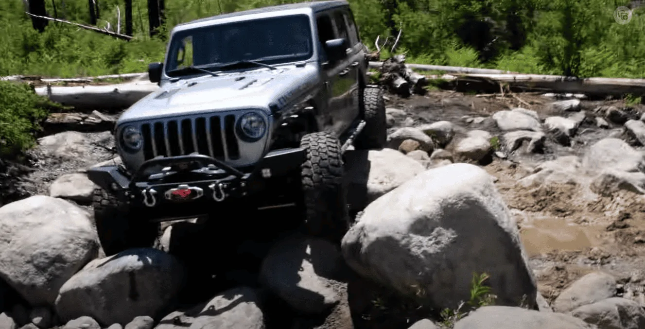 Jeep Wrangler JL Method 'Bead Grip' Wheels vs. Non 'Bead Grip'? 1688918294401