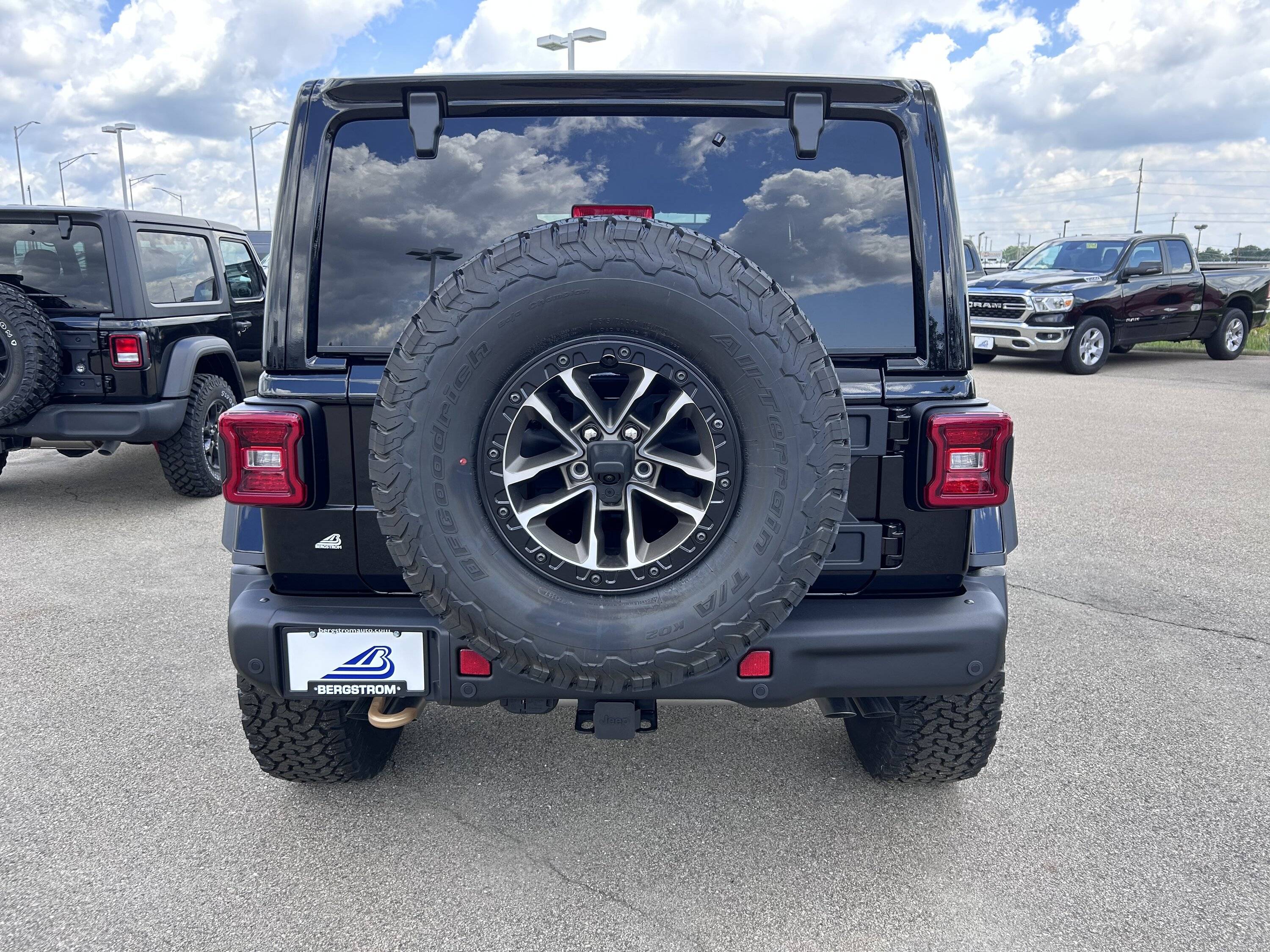 Jeep Wrangler JL 2024 Wrangler 392 (updated with pics) IMG_1046