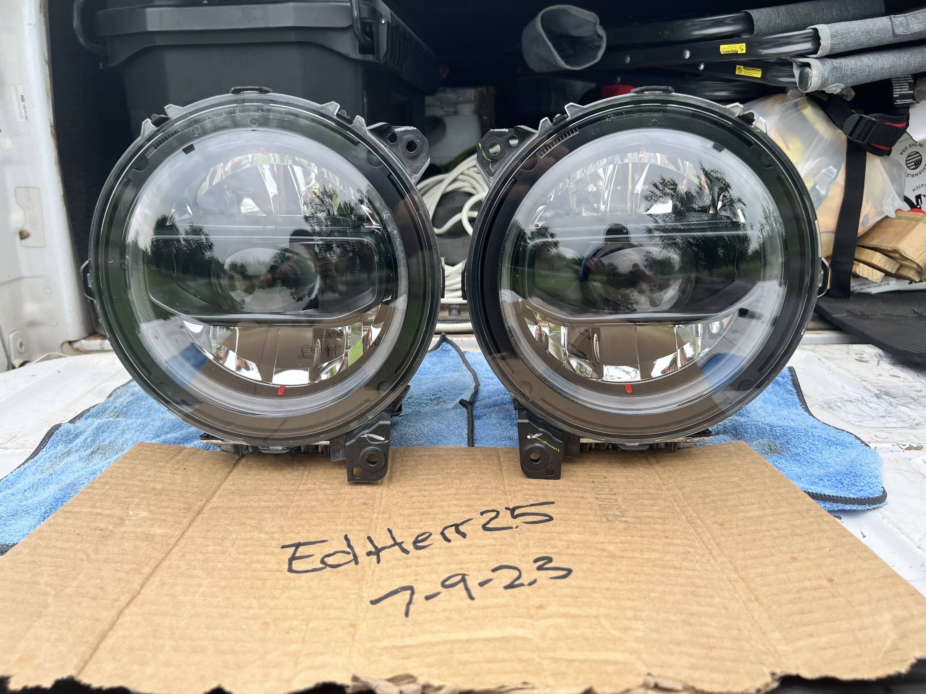 Jeep Wrangler JL OEM LED HEADLIGHTS 68E55E7A-DC4D-4DA8-827B-A55C5D2EF25E
