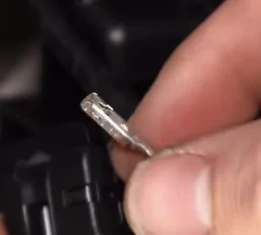 Jeep Wrangler JL Broken Terminal Connector Help IMG_3865