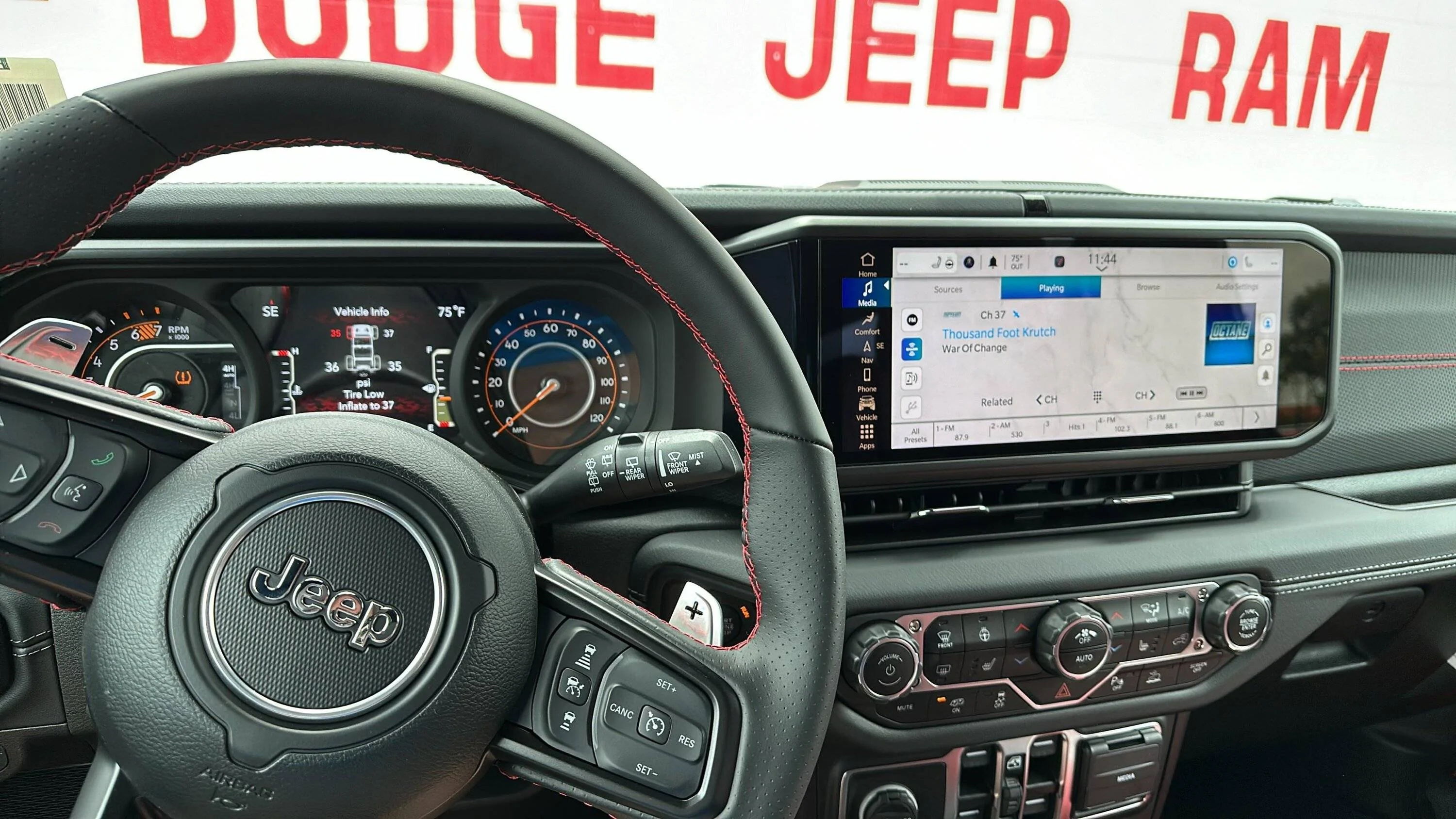 Jeep Wrangler JL 392 BUILD AND TRACKING SPREADSHEET Interior