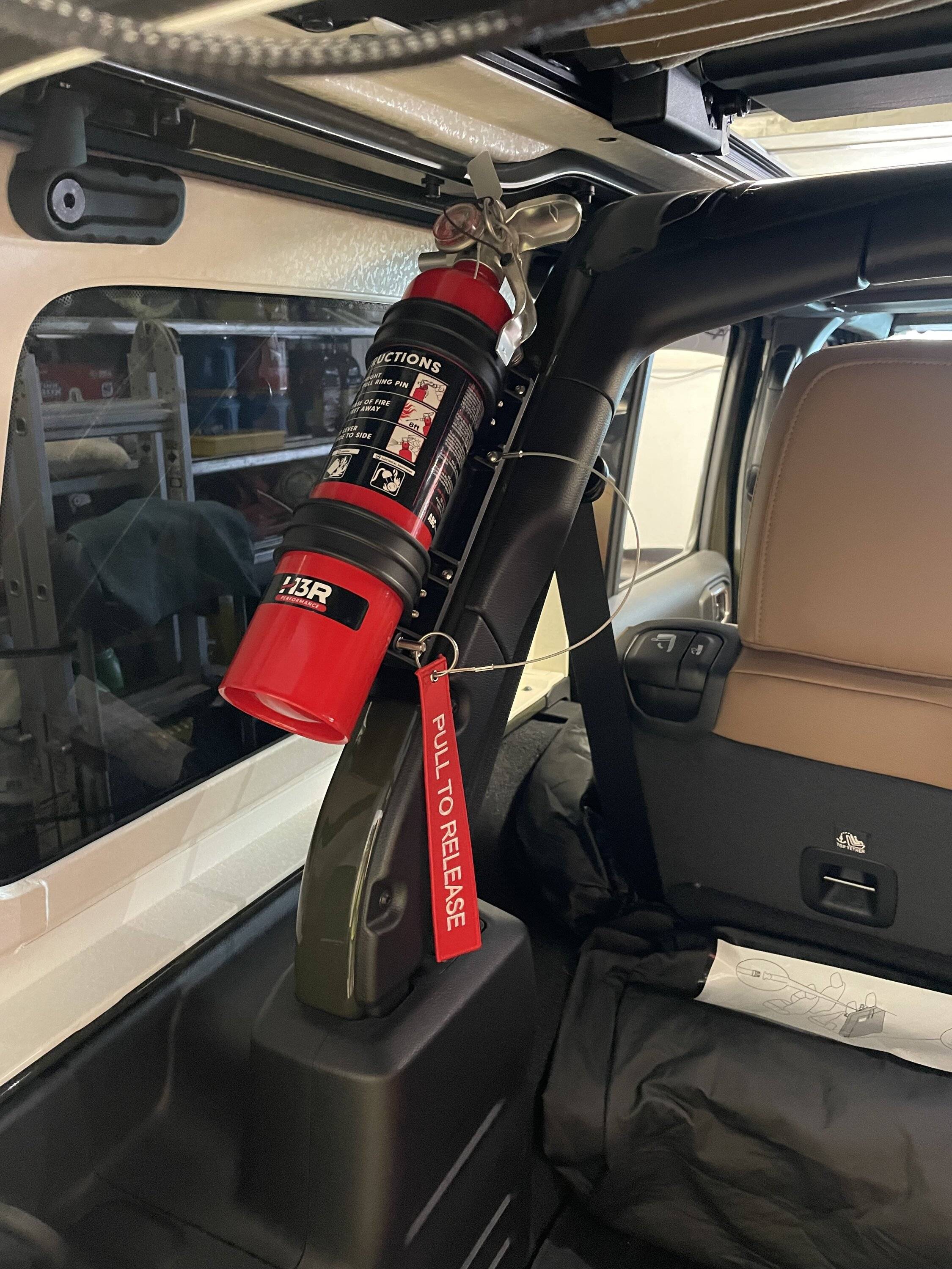 Jeep Wrangler JL Fire Extinguishers IMG_2330