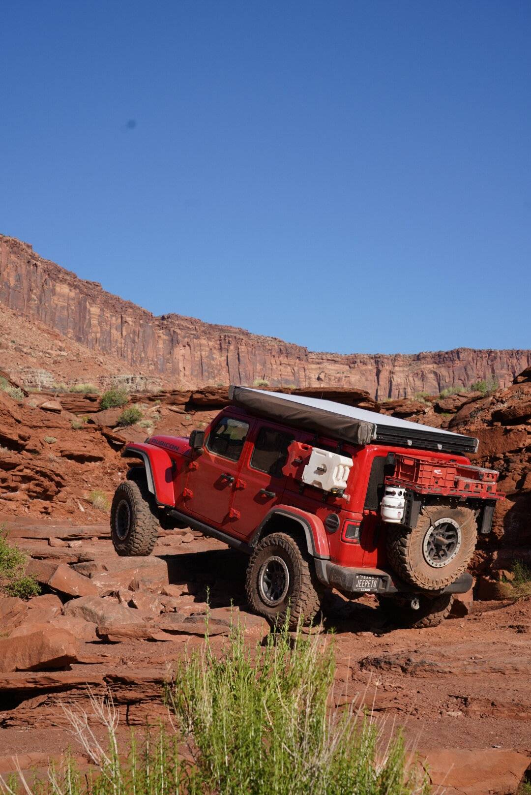 Jeep Wrangler JL Rotopax Ez Rack AA709307