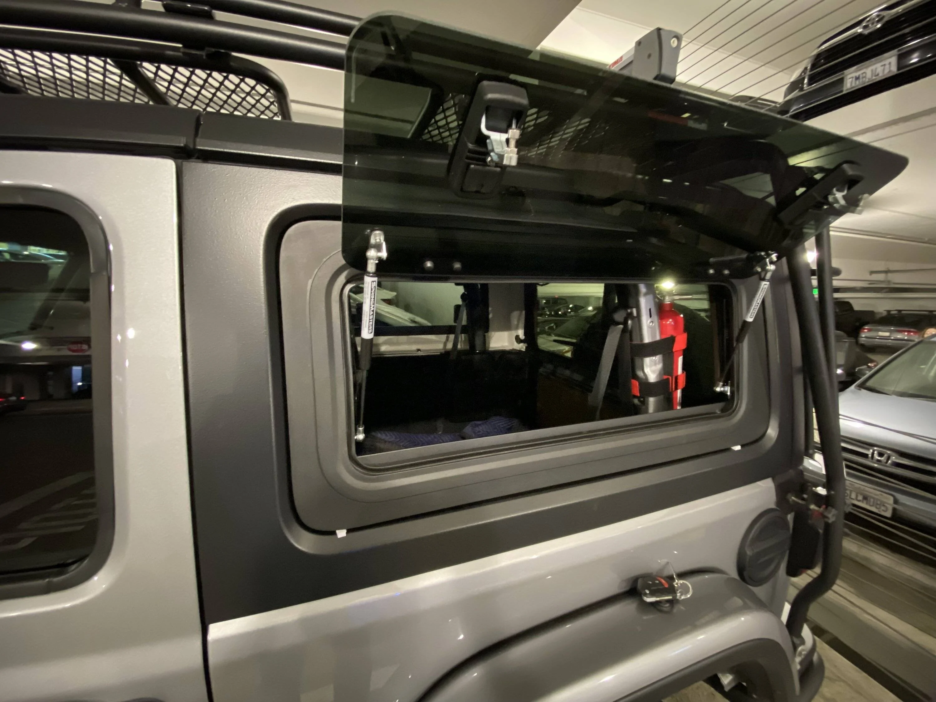 Jeep Wrangler JL Fire Extinguishers 1689475857318