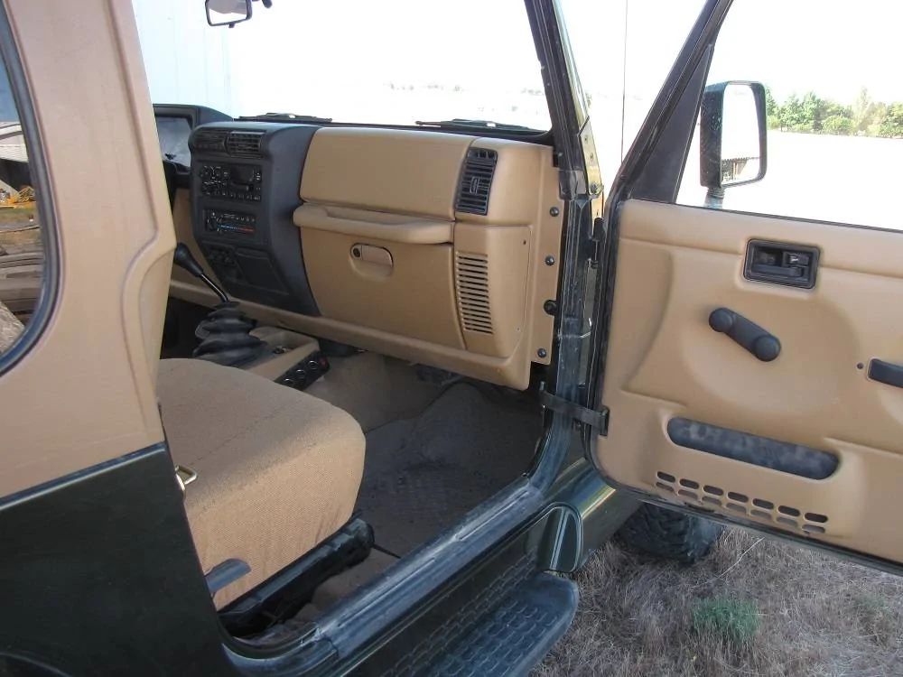 Jeep Wrangler JL New Interior Colors please IMG_6441r