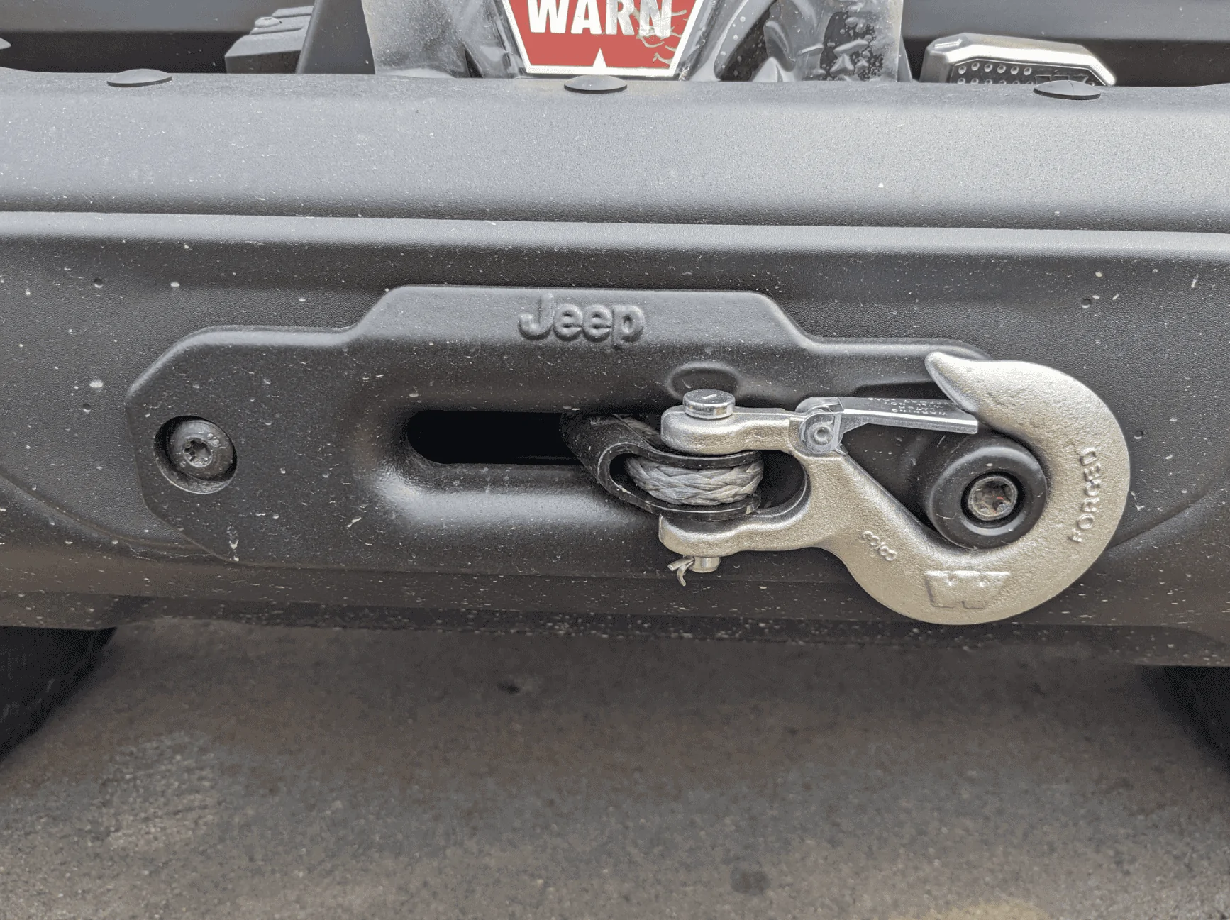 Jeep Wrangler JL New 2024 Wrangler Winch Bumper in person -- closeup photos 2023-07-16 12_20_21-Windo