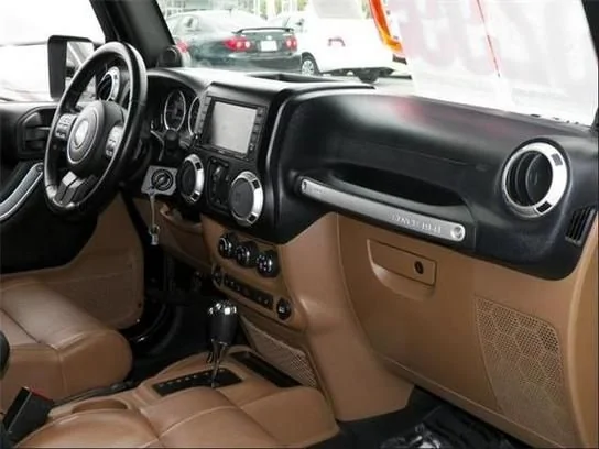 Jeep Wrangler JL New Interior Colors please ff0937dbef68cb8bdff7f3b4ad62ace3--brown-leather-car-stuff