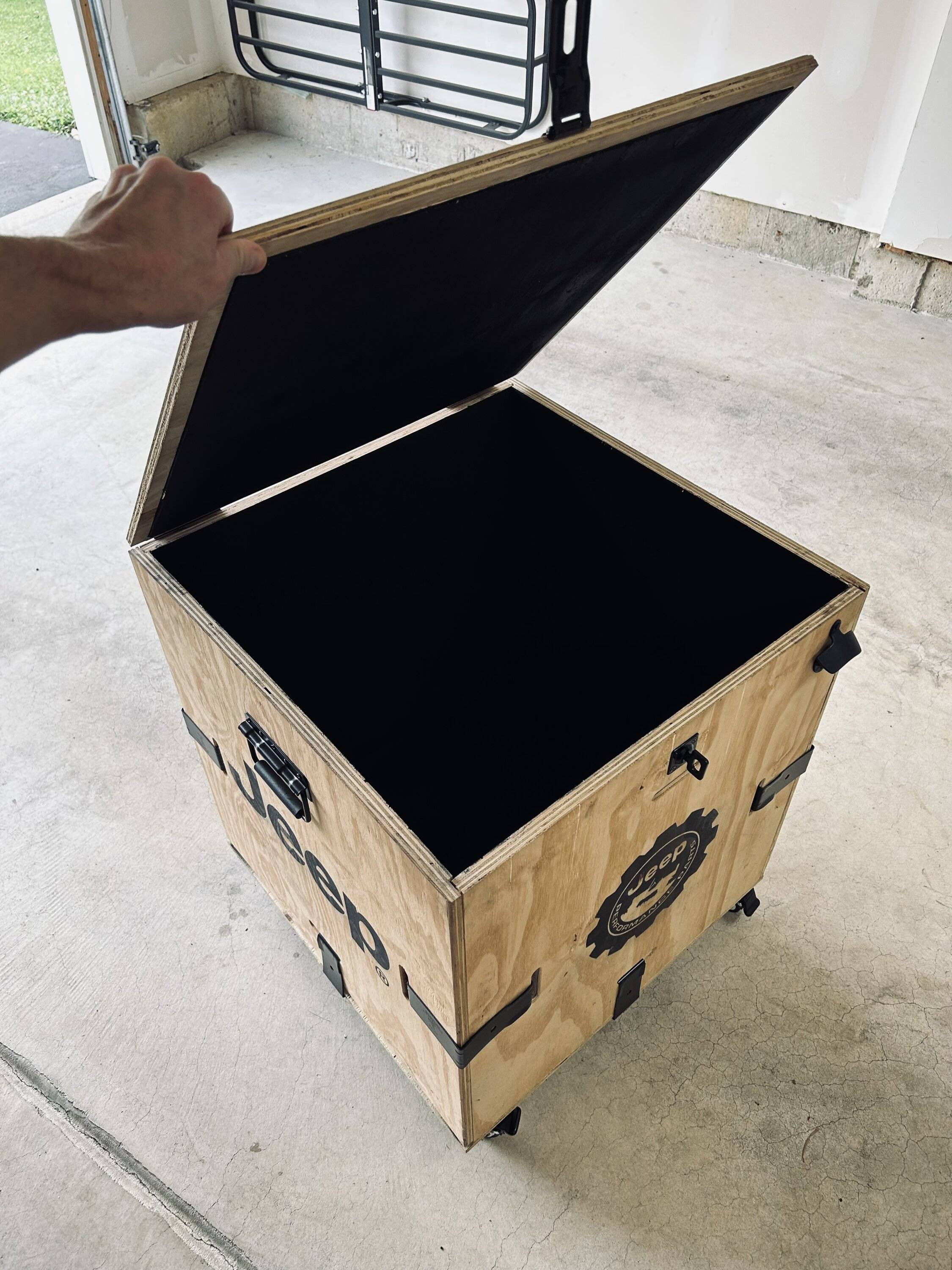 Jeep Wrangler JL Mopar crate > garage caddy conversion IMG_1281