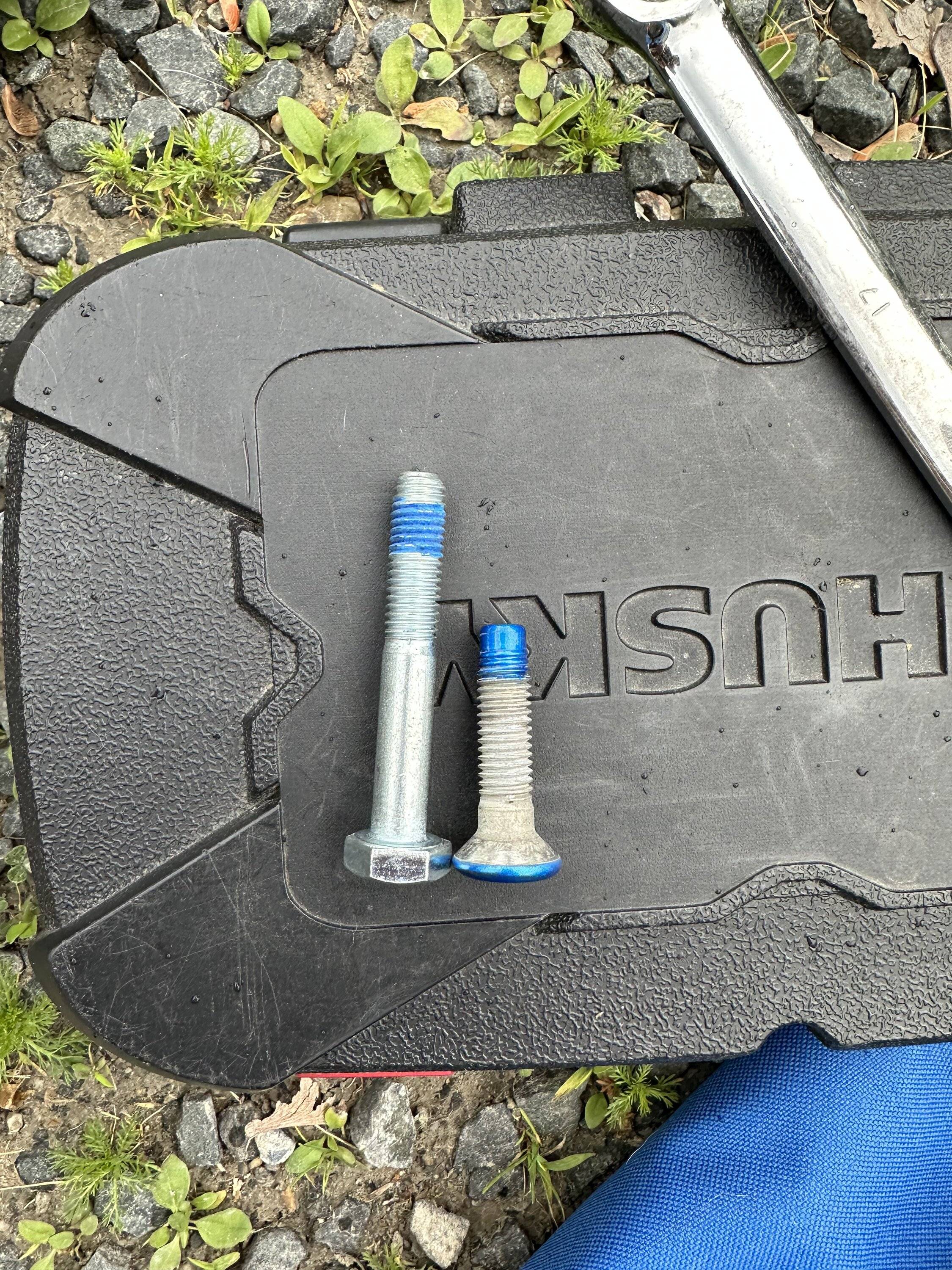 Jeep Wrangler JL Tire Carrier Question IMG_5978