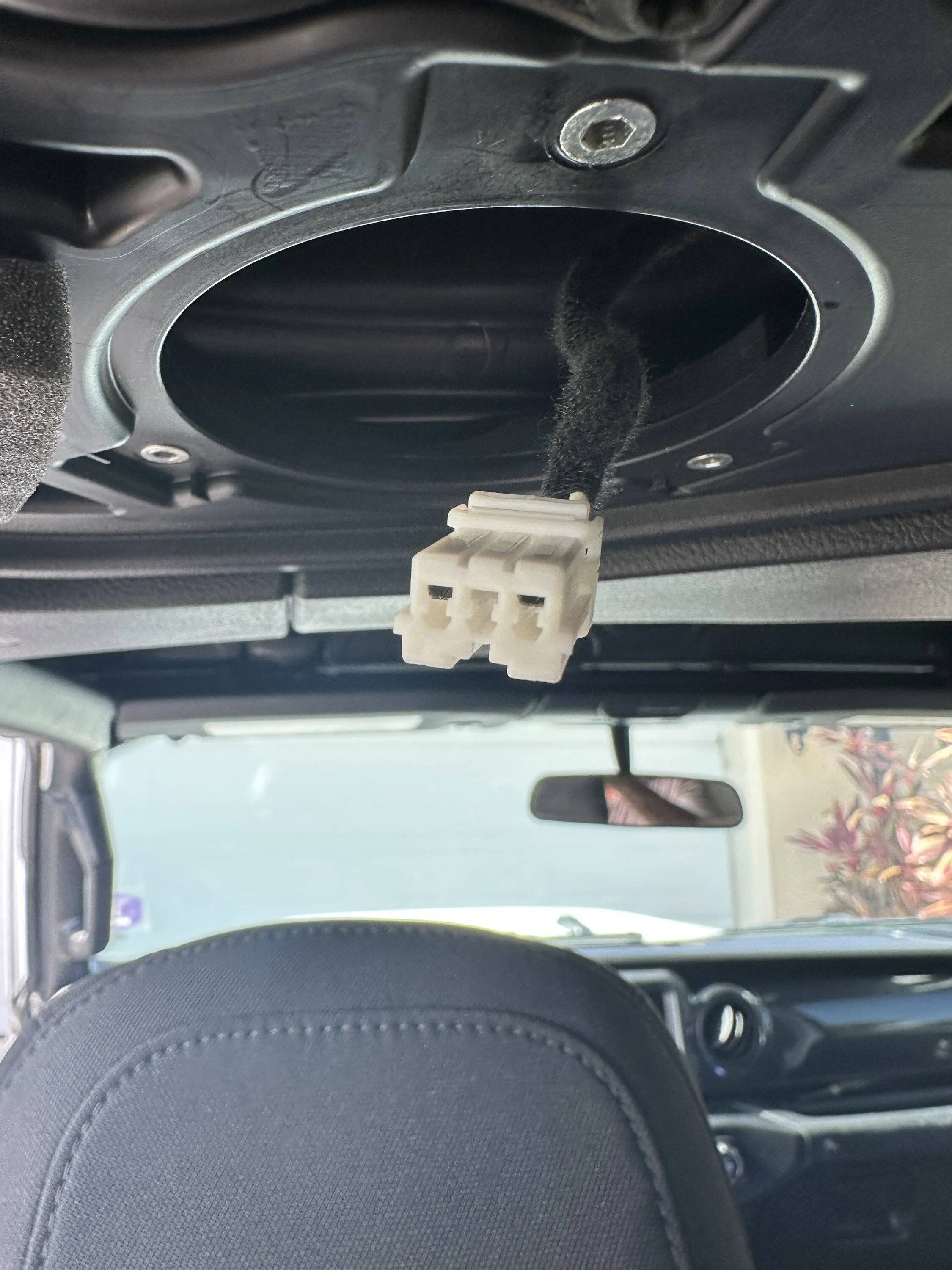 Jeep Wrangler JL Adding an Aftermarket Amp(s) IMG_1827
