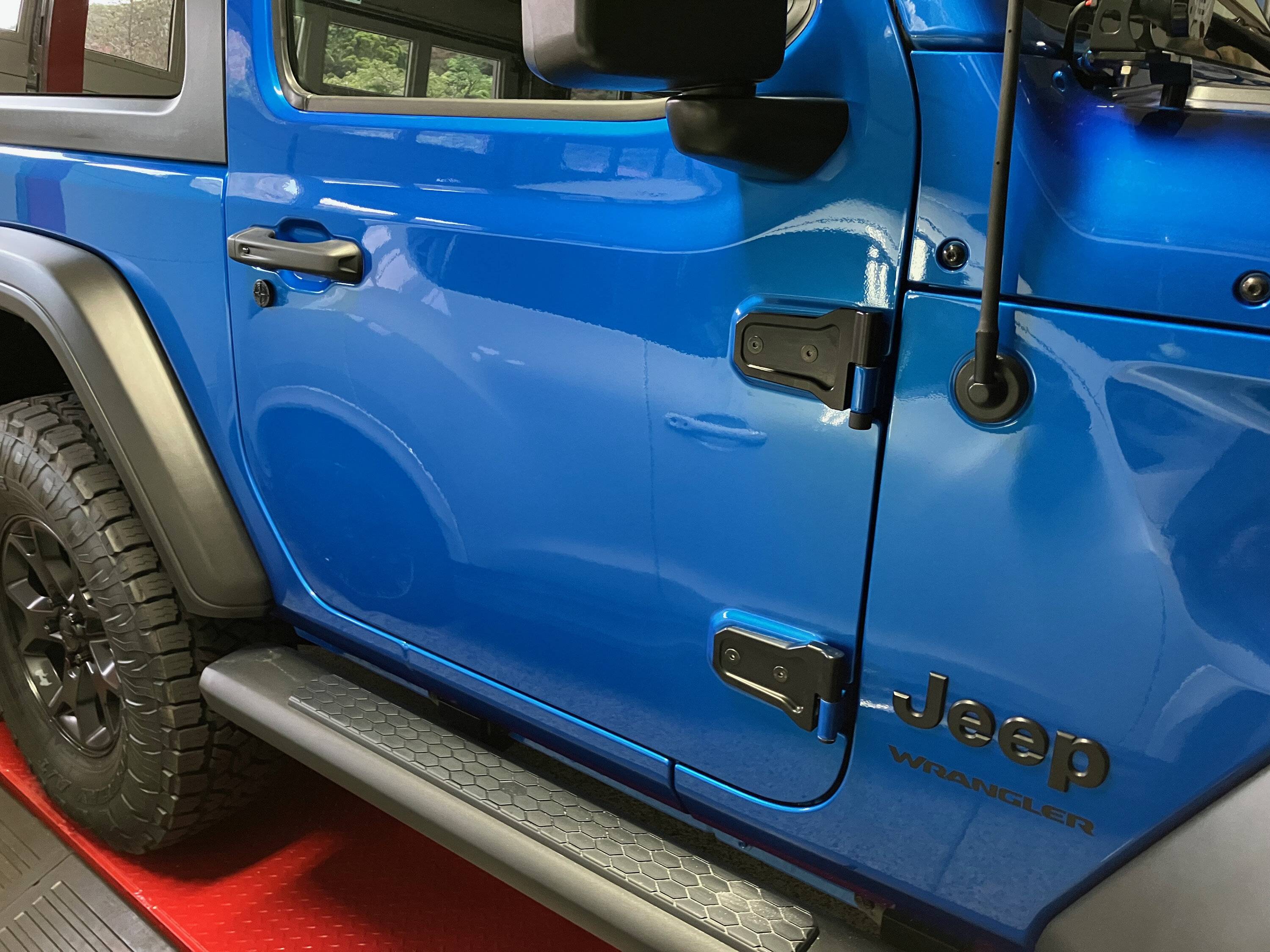 Jeep Wrangler JL Dreaded door hinge rust issue IMG_3067