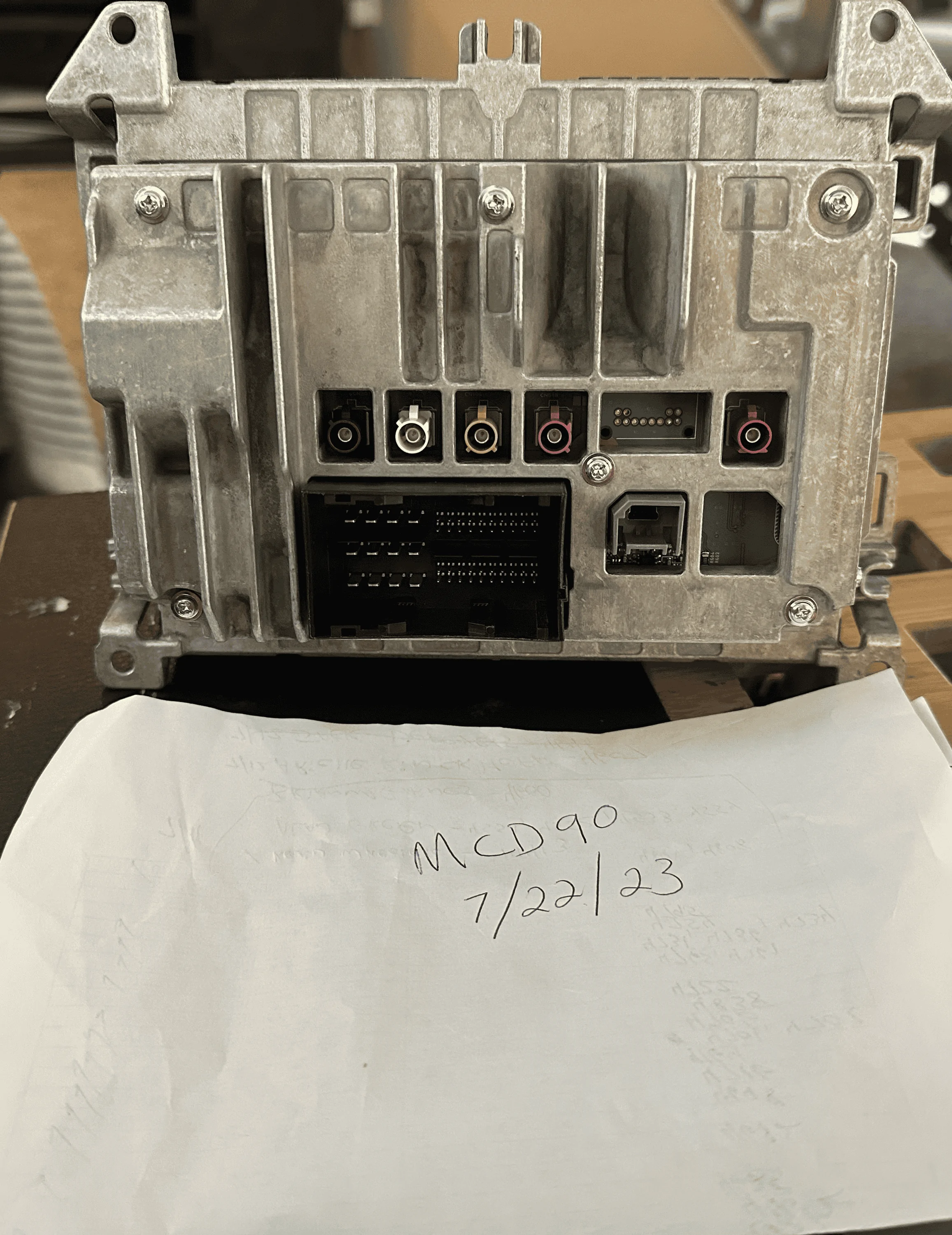 Jeep Wrangler JL 8.4 Uconnect w/Nav and bezel tempImageqPYbBq