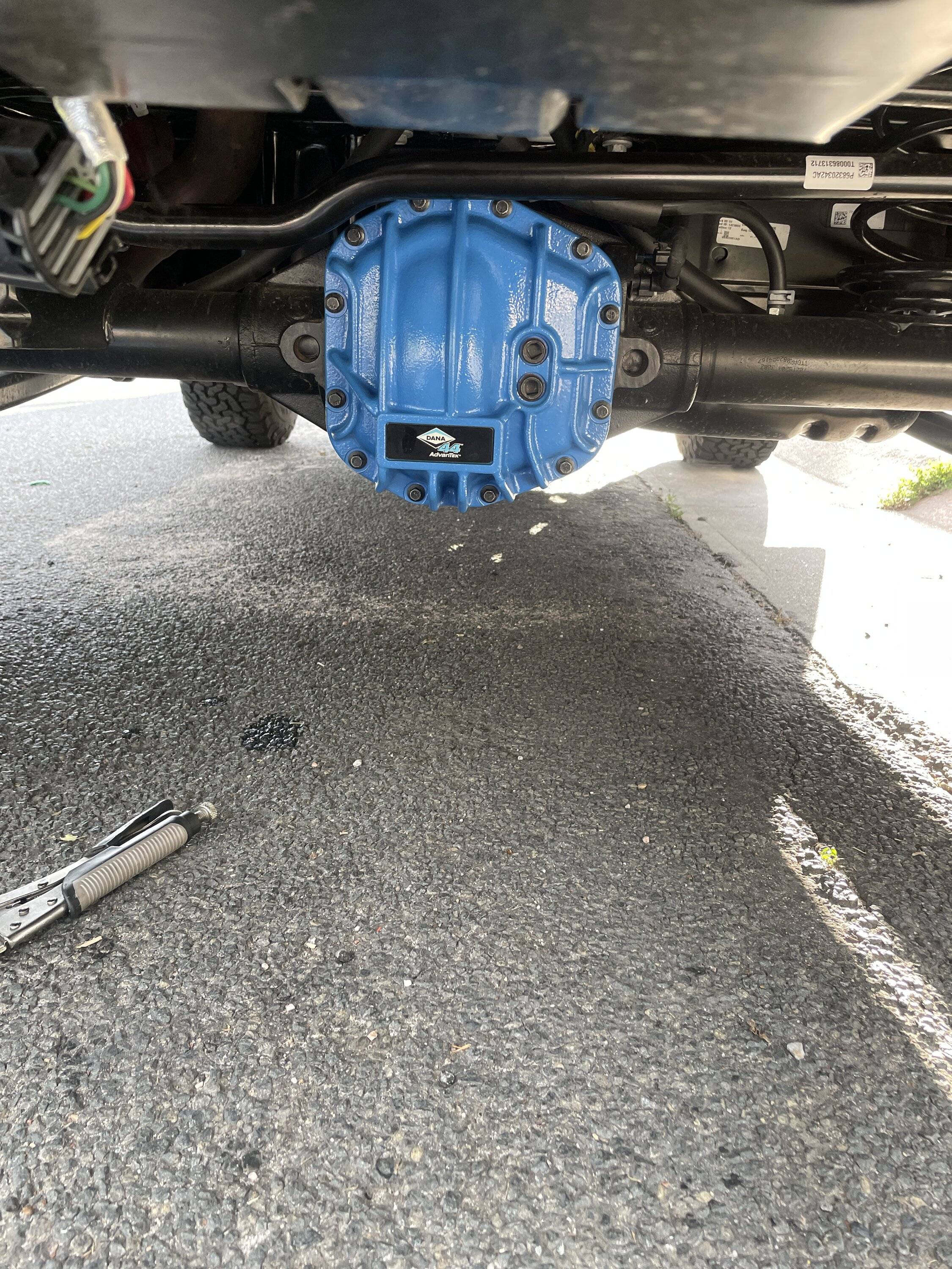 Jeep Wrangler JL Differential oil change IMG_1931