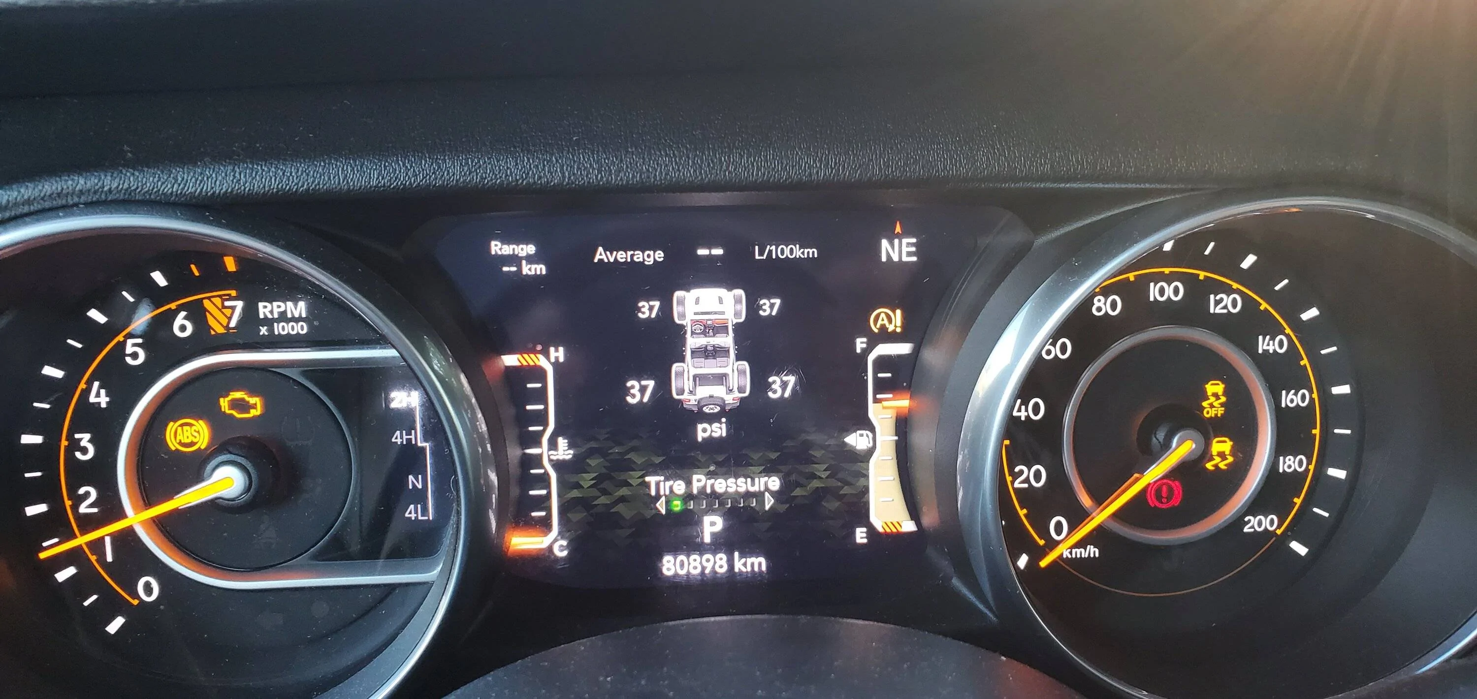 Jeep Wrangler JL Dealer don't know nothing, Bad service. 20230529_052848