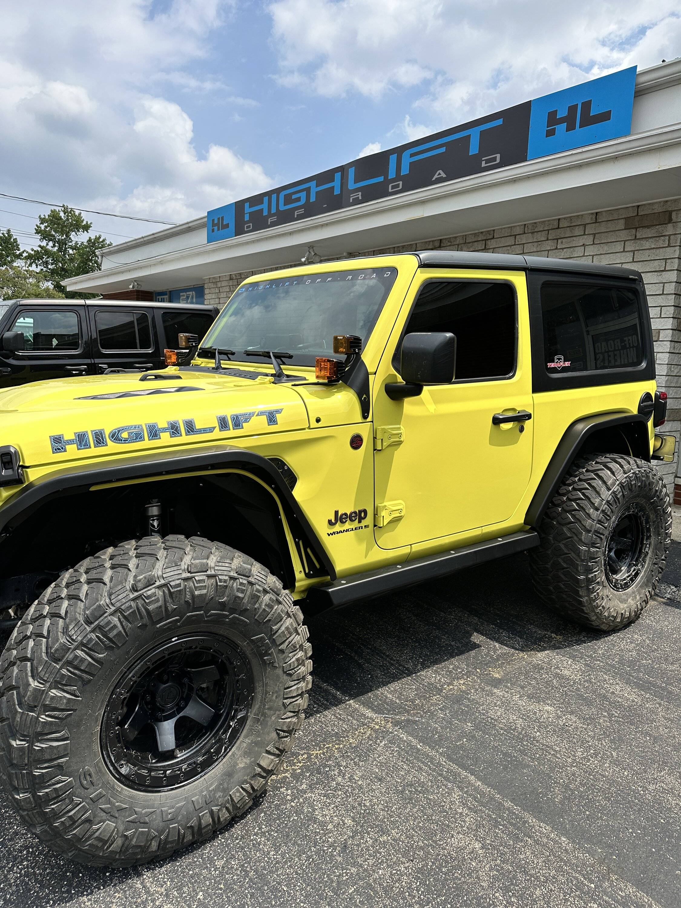 Jeep Wrangler JL High Velocity Yellow 2Dr Rubicon Build Progress IMG_2459