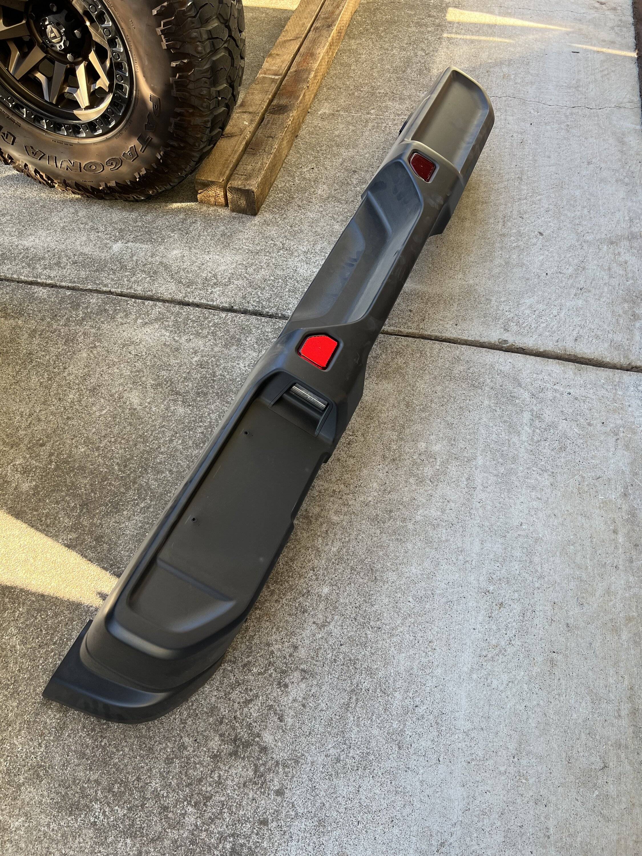 Jeep Wrangler JL 2023 Rubicon plastic rear bumper IMG_4847