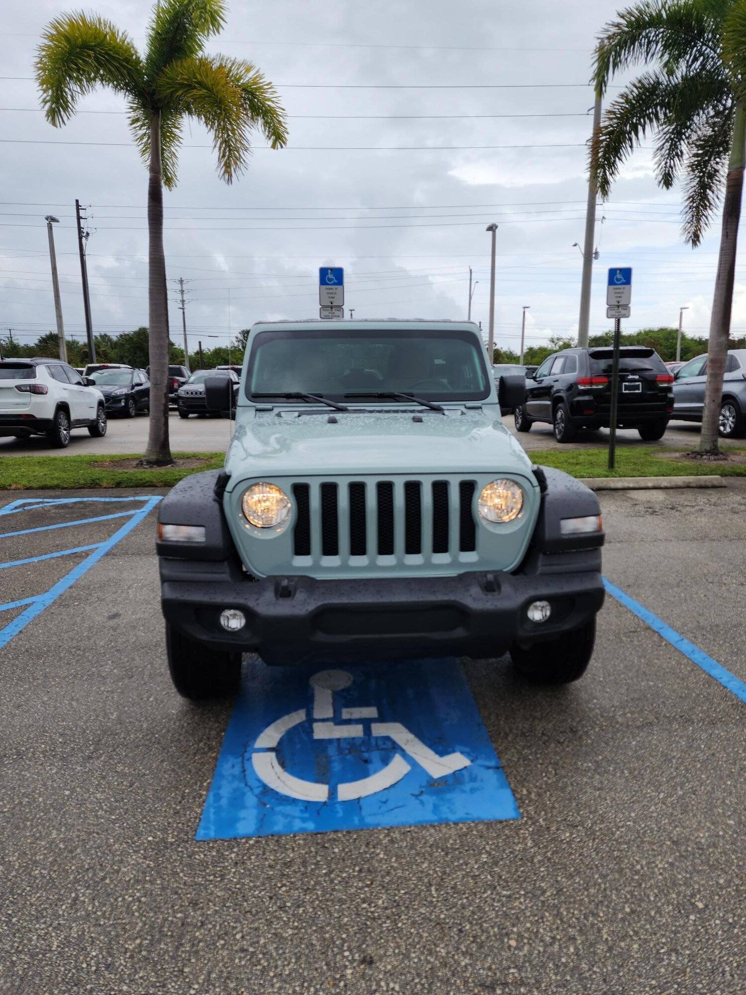 Jeep Wrangler JL 2023 Orders - Check in here Mr. Meeseeks 23 Sport S