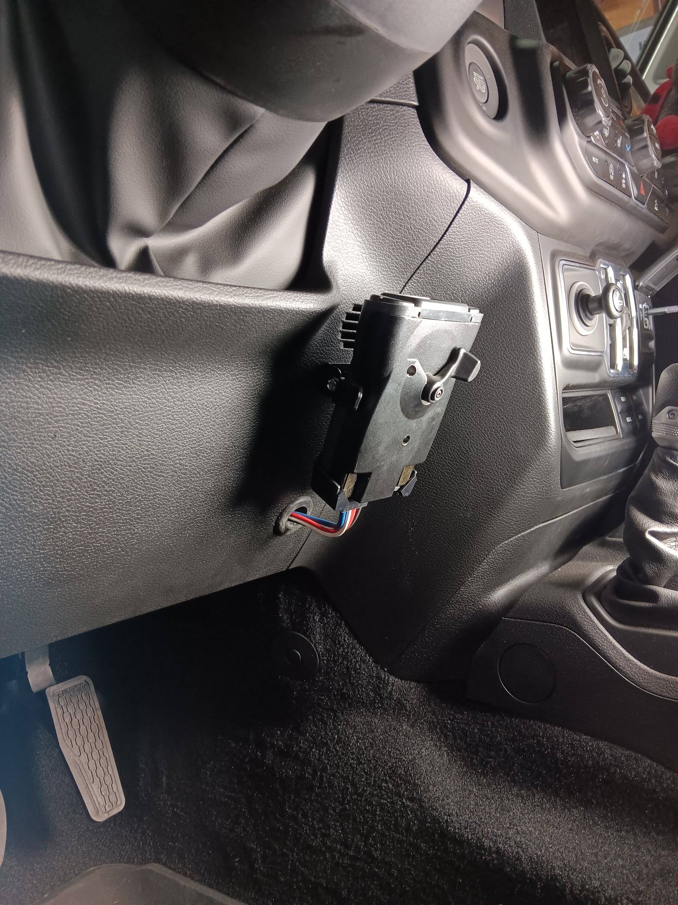 Jeep Wrangler JL Has anyone installed the TEKONSHA brake controller? 20230729_135010