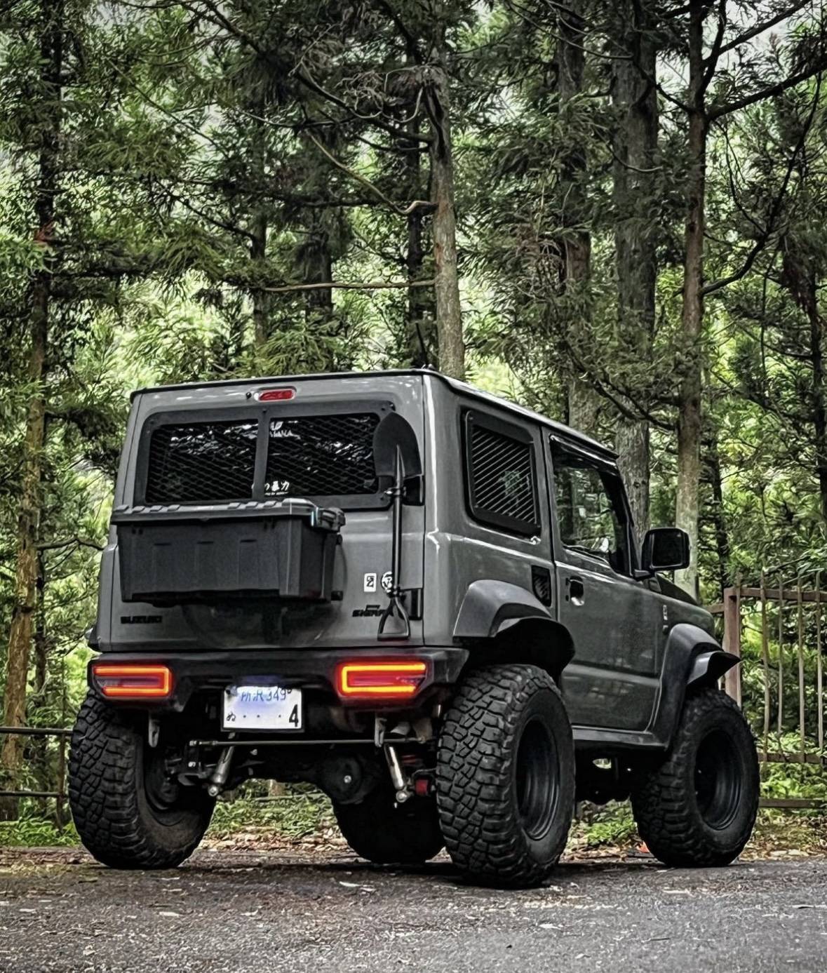 Jeep Wrangler JL Exterior tailgate box IMG_0195