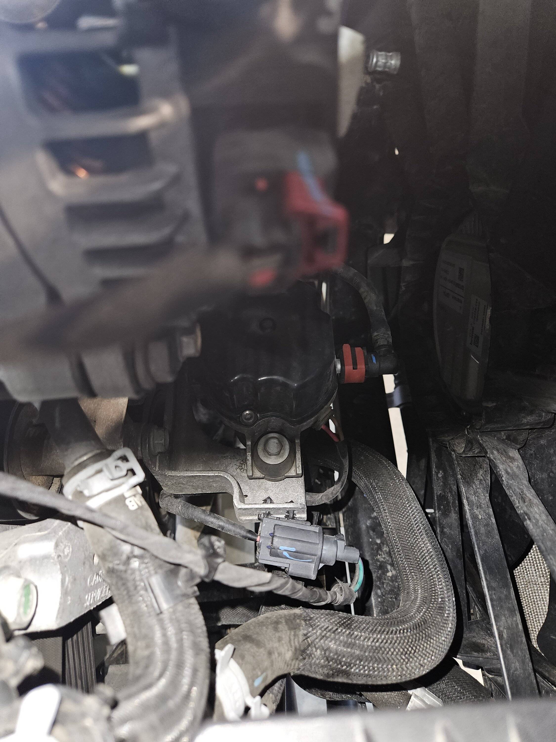 Jeep Wrangler JL What are these 2 items. 20230801_123628