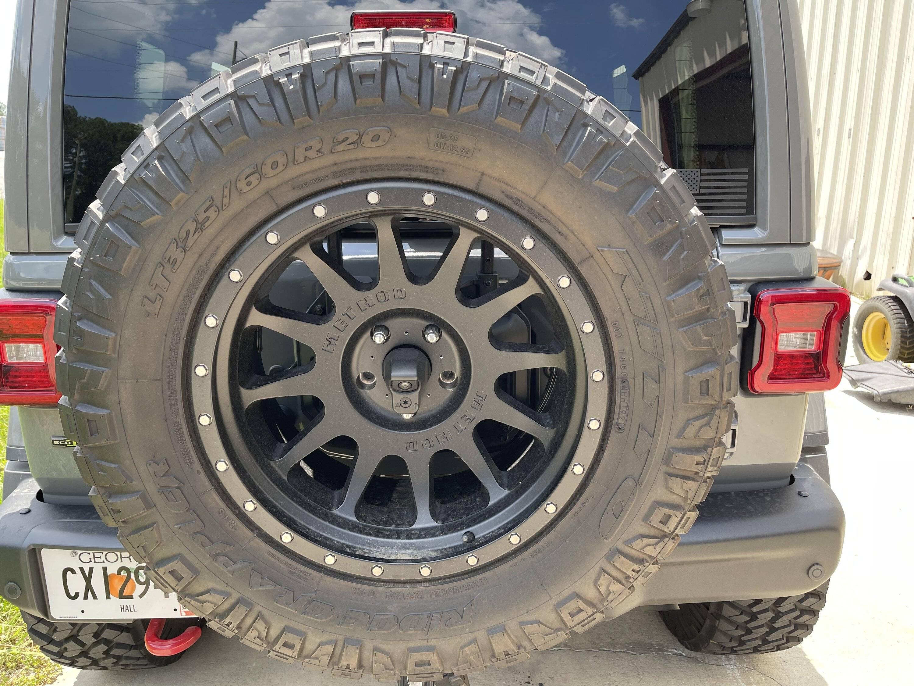 Jeep Wrangler JL Method 605/nitto ridge grapplers 0E12670B-5684-4124-BC02-D7FD5AE3A8B8
