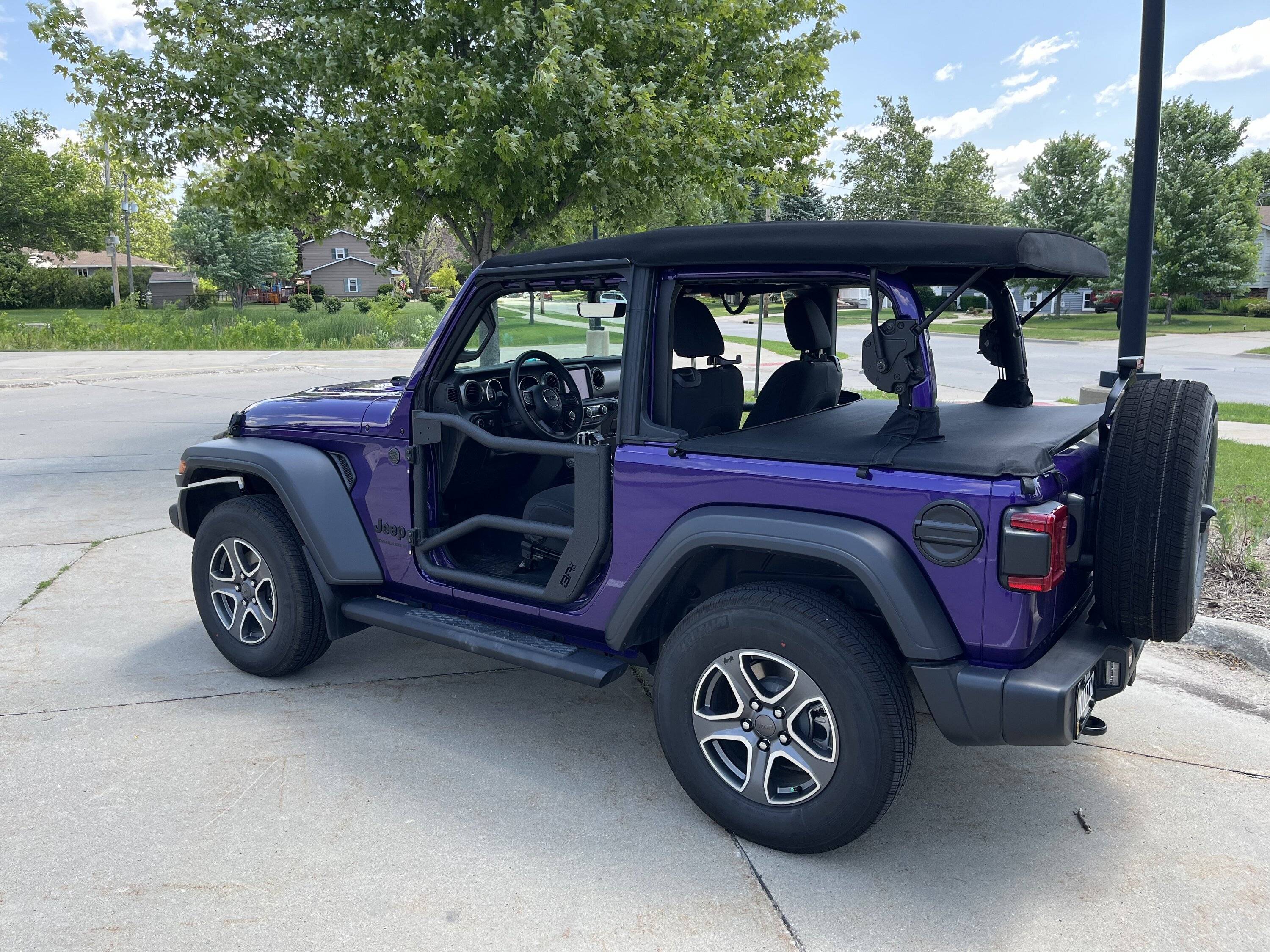 Jeep Wrangler JL Reverse Sunrider? IMG_1596