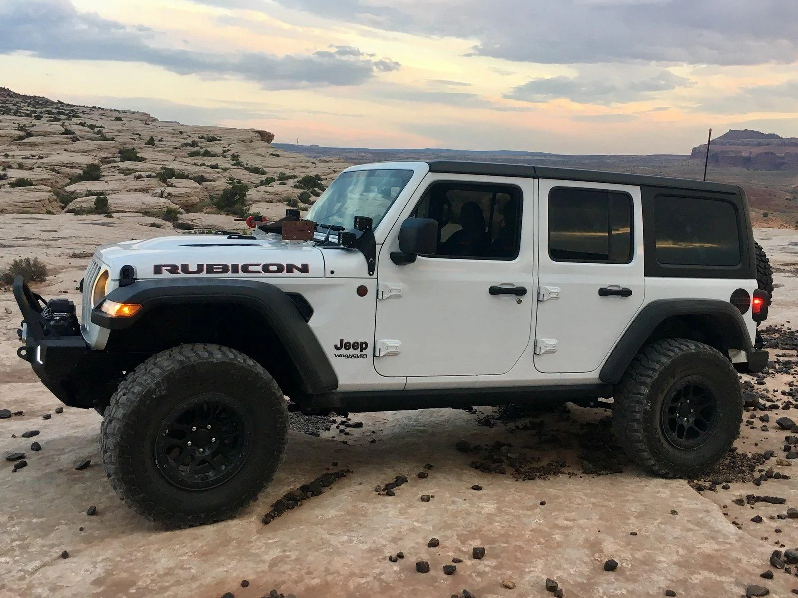 Jeep Wrangler JL JL Rubicon Bright White Owners Please Post Pics w/ Aftermarket wheels & Tires imag