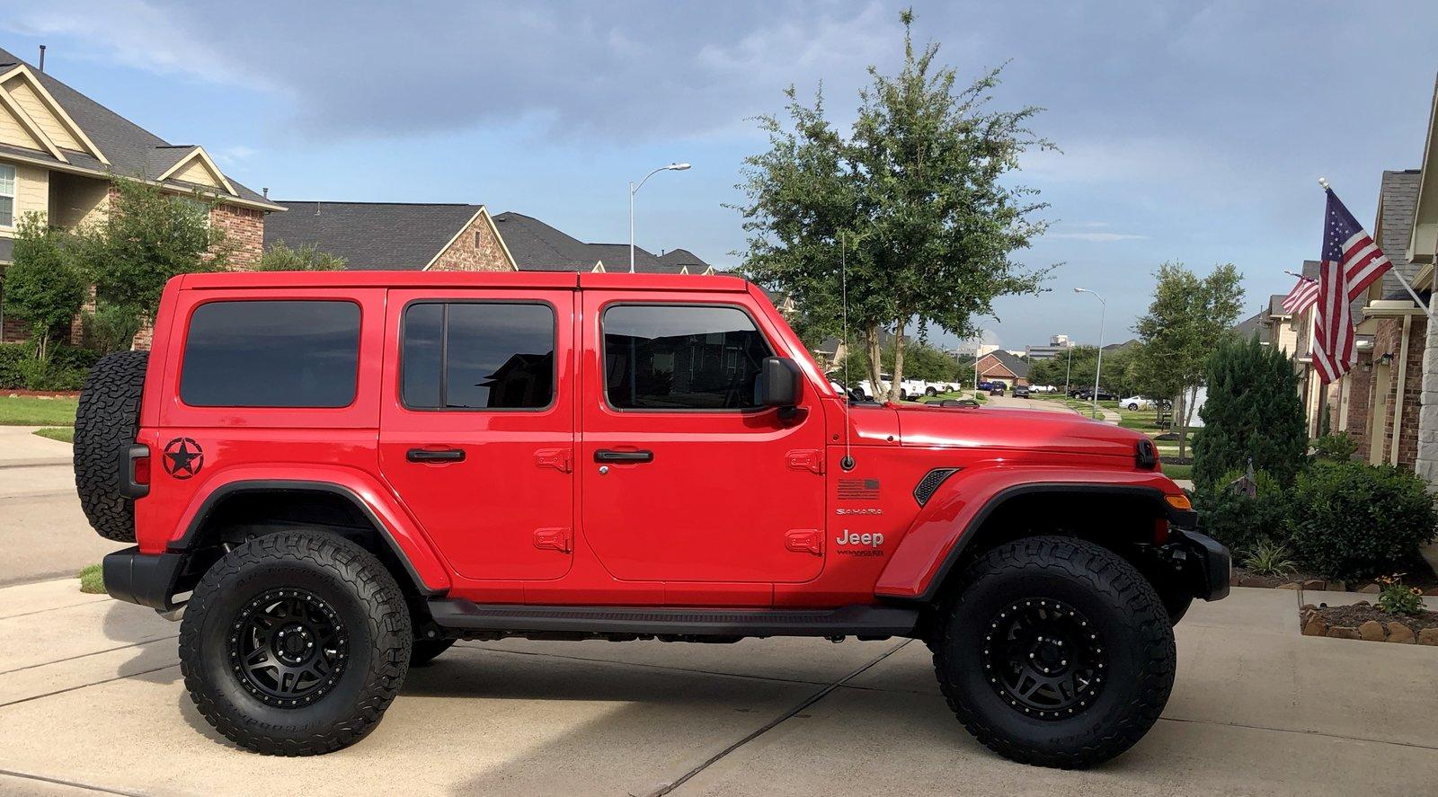 Jeep Wrangler JL Past and present pictures 333B03BA-9507-46DF-8128-DB0886DC9EE6