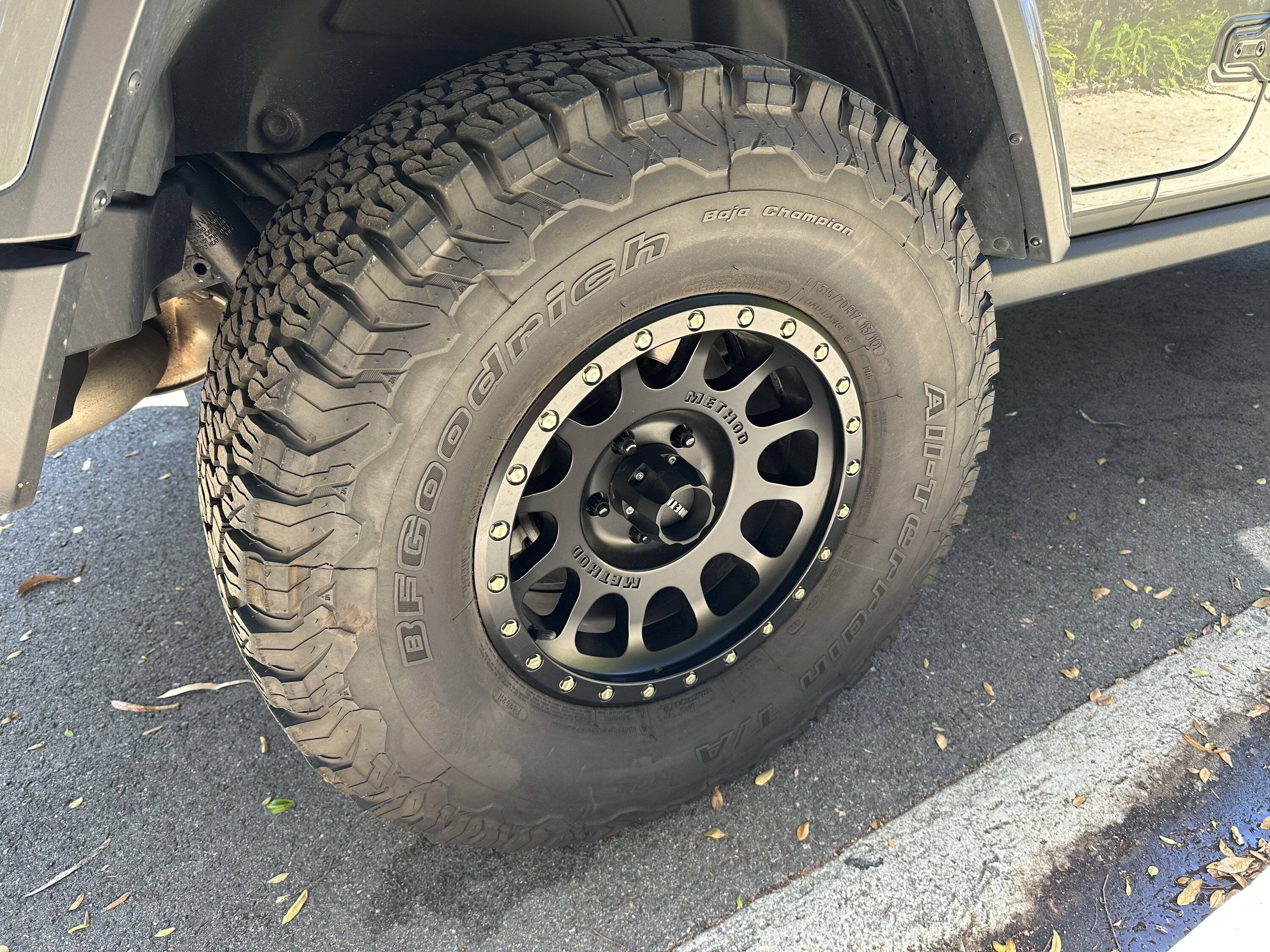Jeep Wrangler JL 35" KO2 w/ Wheels for Trade IMG_0690