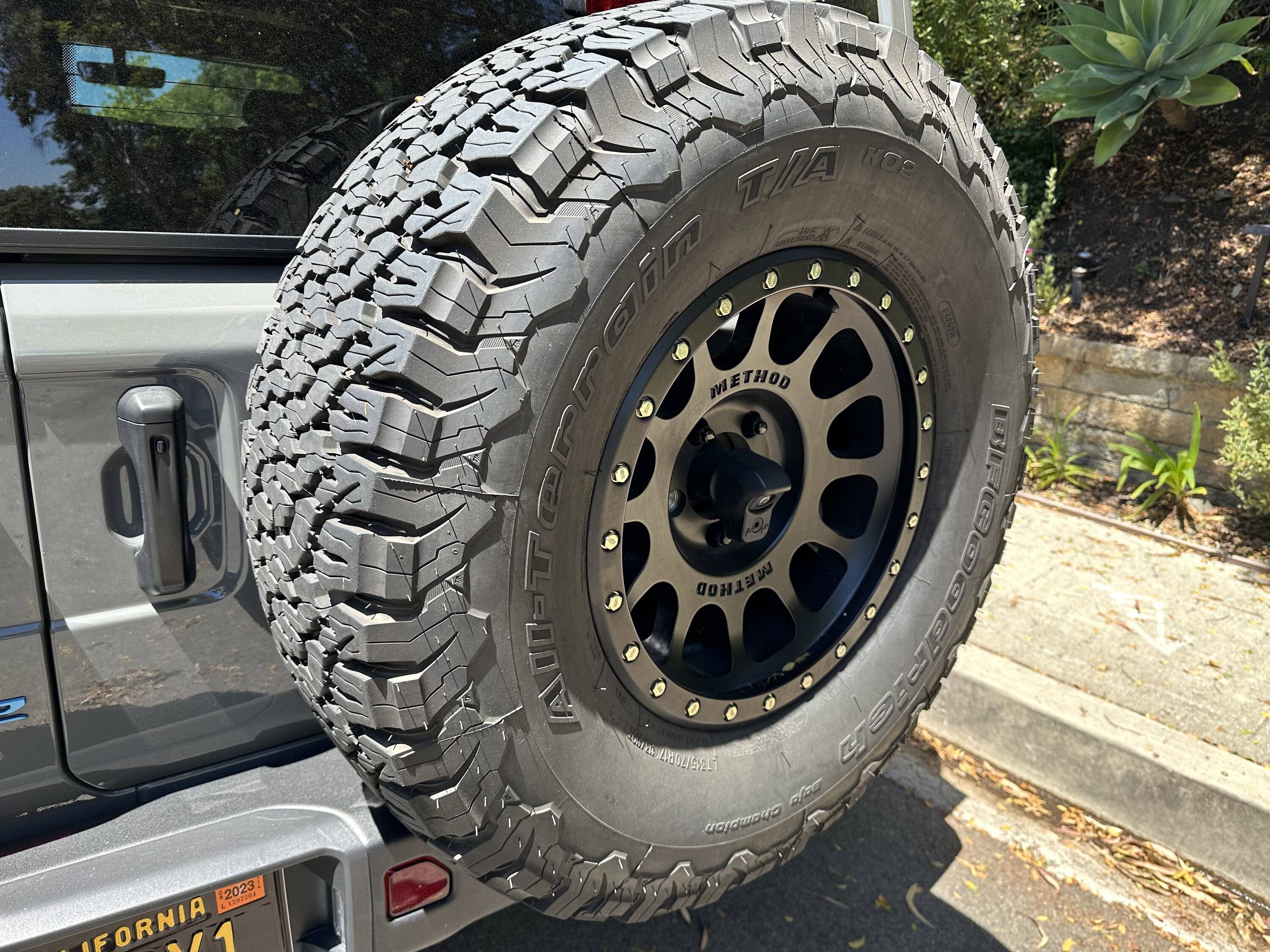 Jeep Wrangler JL 35" KO2 w/ Wheels for Trade IMG_0689