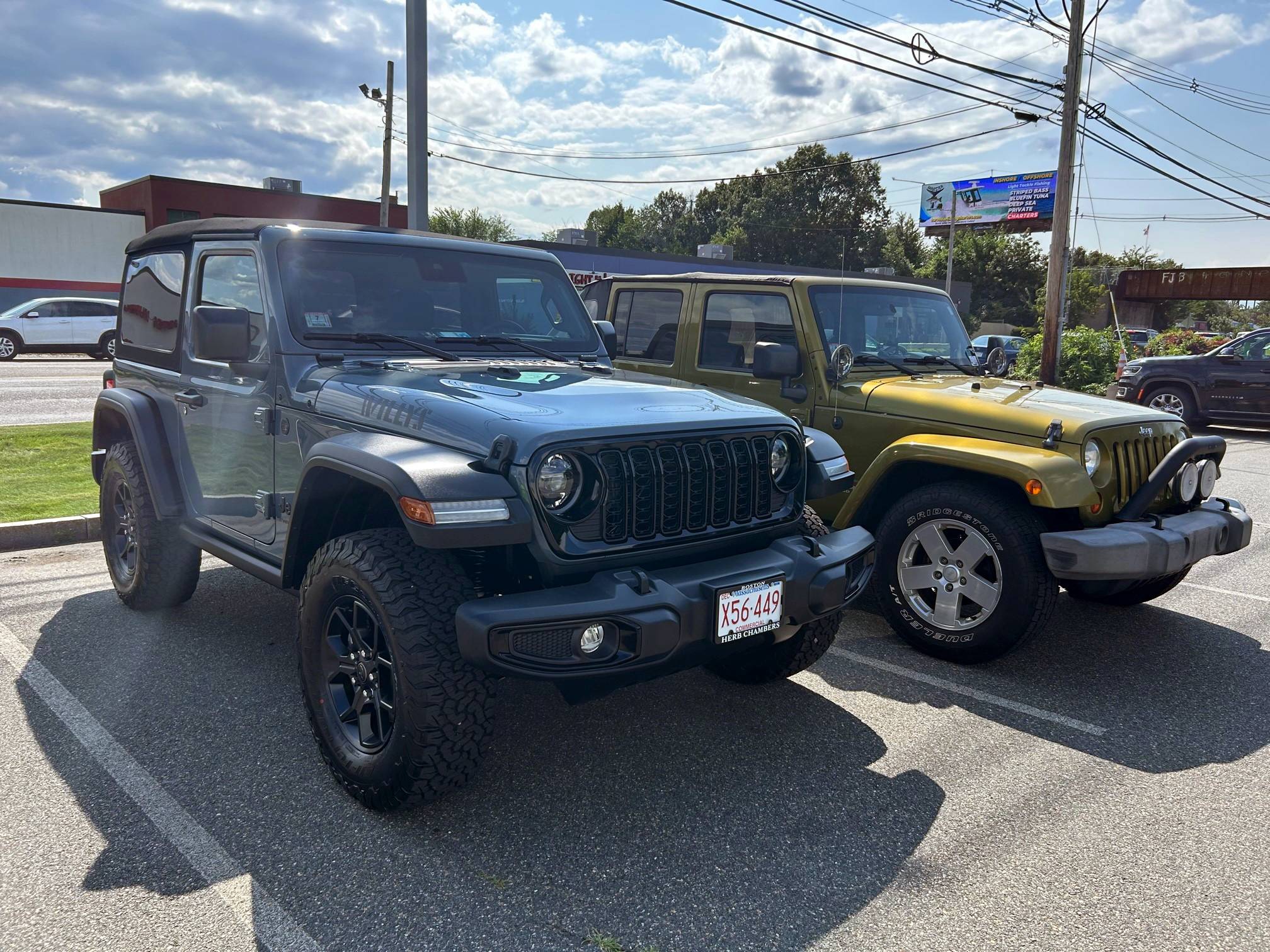 Jeep Wrangler JL 2024 Willys Order 2007-and-2024-jeep-wrangler