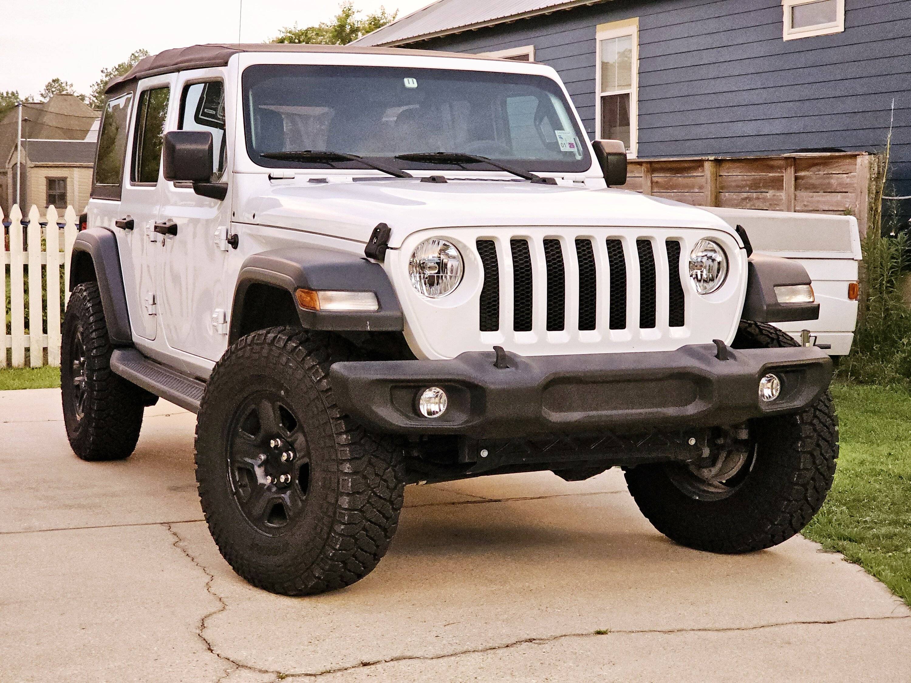 Jeep Wrangler JL Jeep Pulls to the right after geometry brackets install? 1000008758