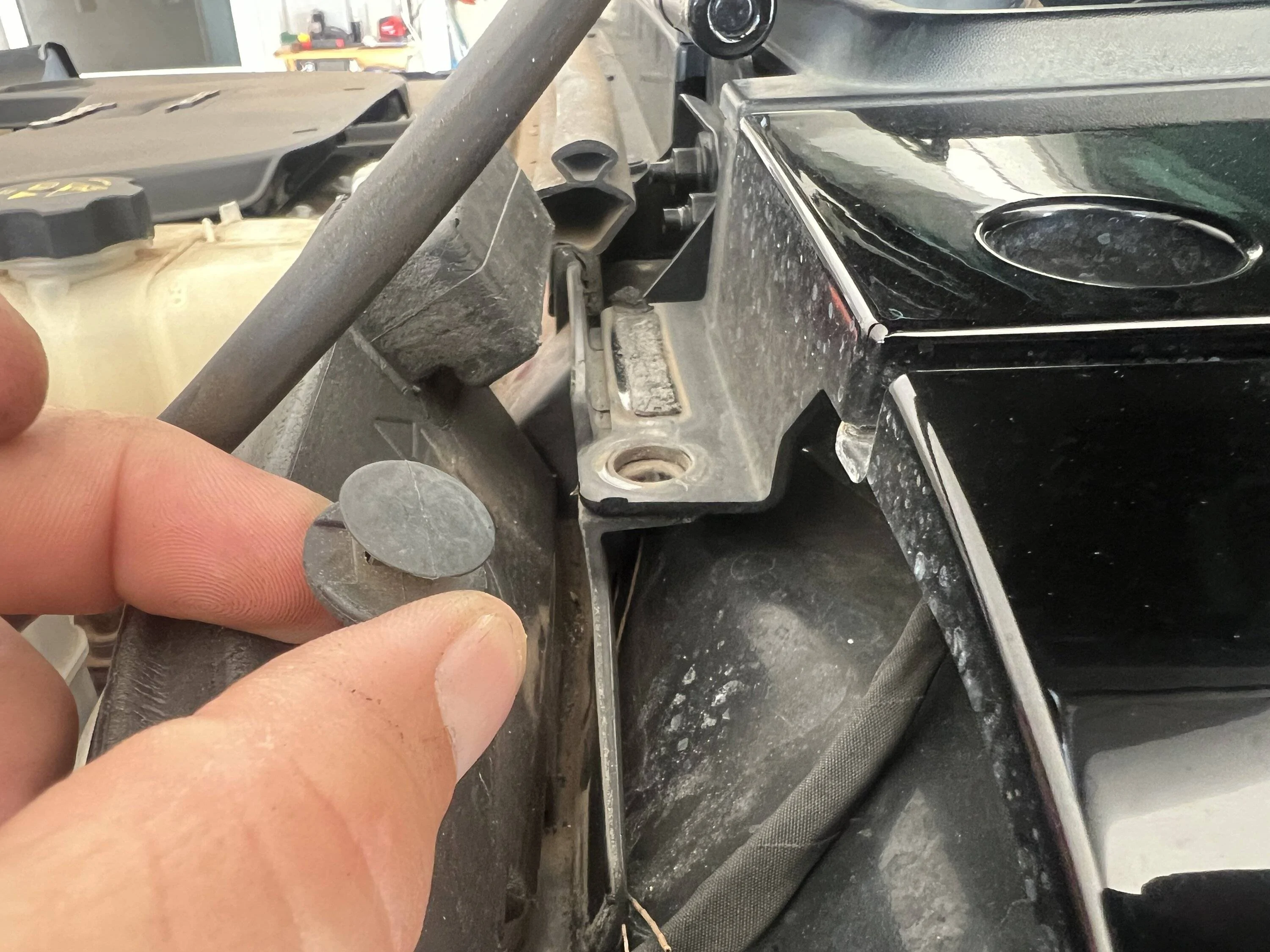 Jeep Wrangler JL Windshield Wiper Motor Failure IMG_2663