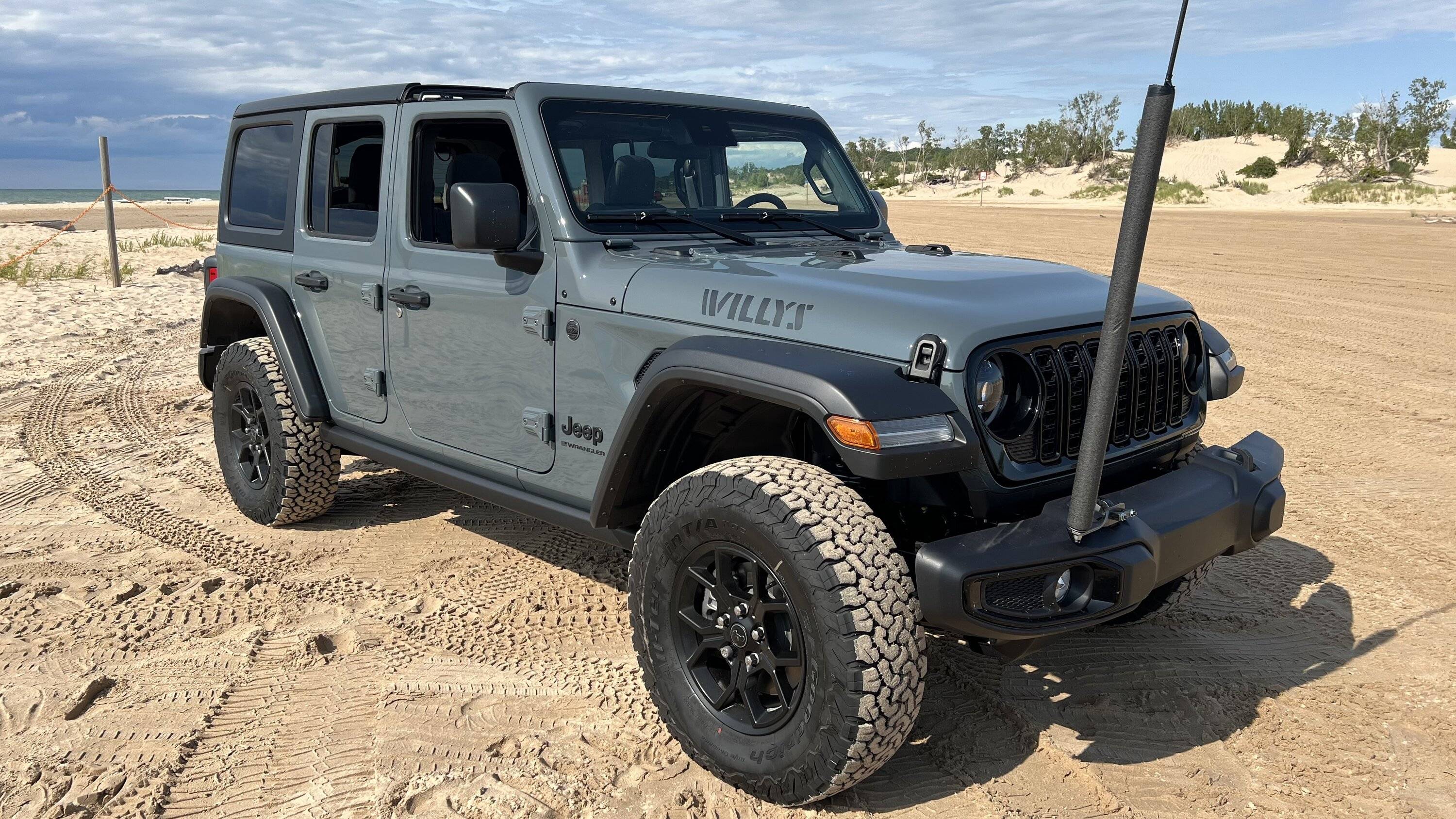 Jeep Wrangler JL Willys vs Rubicon gearing question IMG_5261