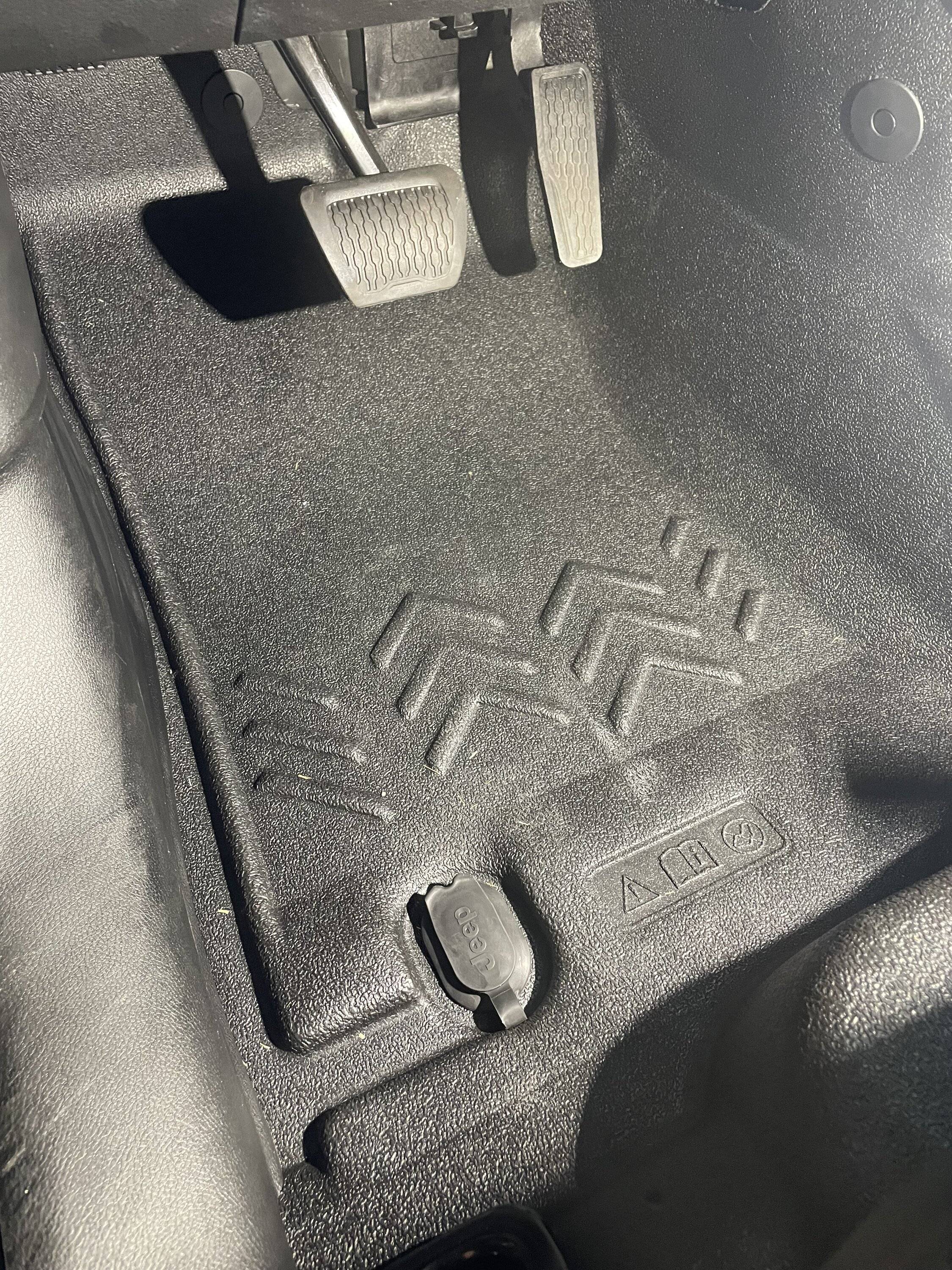 Jeep Wrangler JL Mopar Heavy Duty Flooring Install IMG_4080