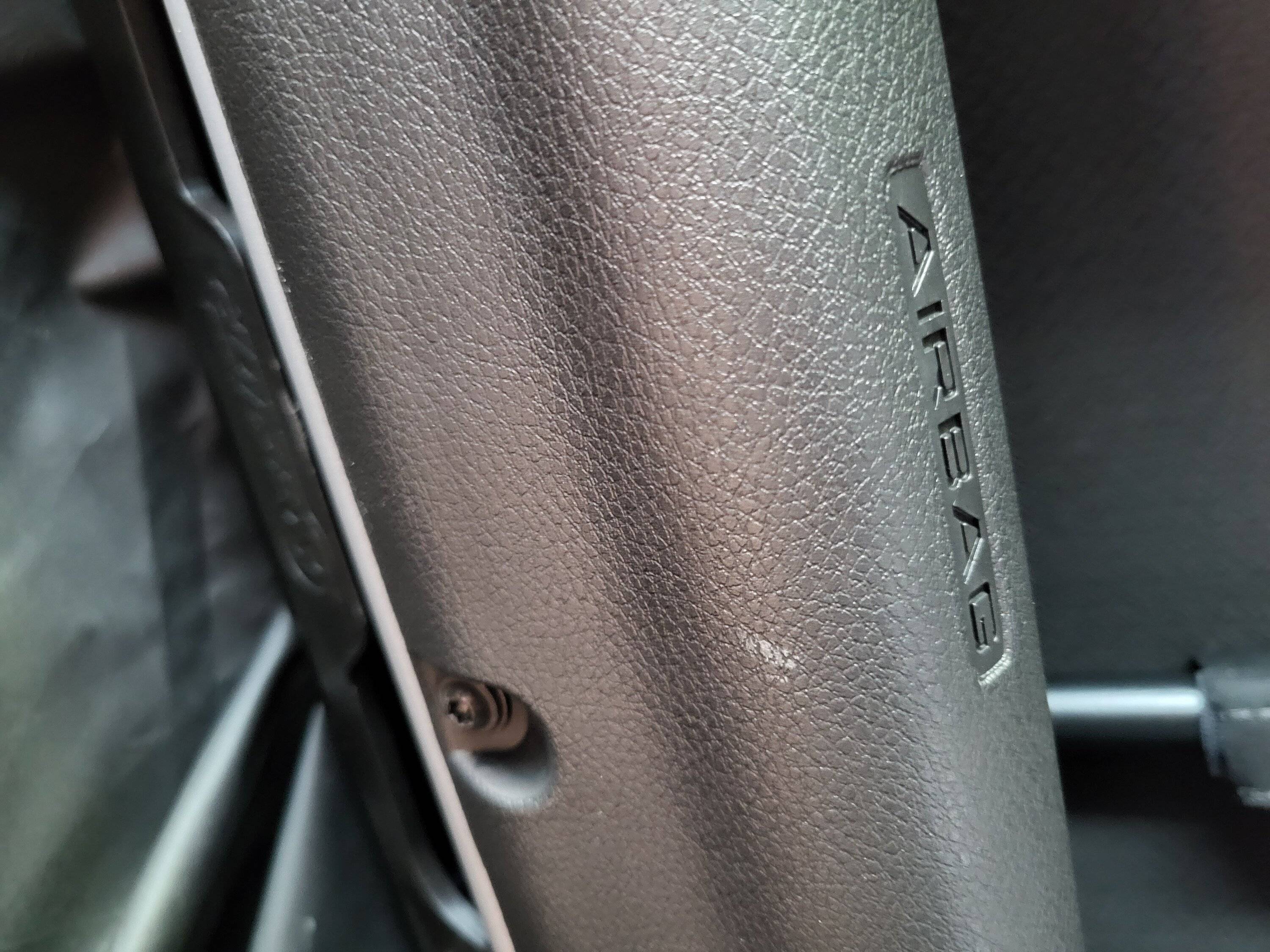 Jeep Wrangler JL MY24 Grab Handles? 20230813_145217