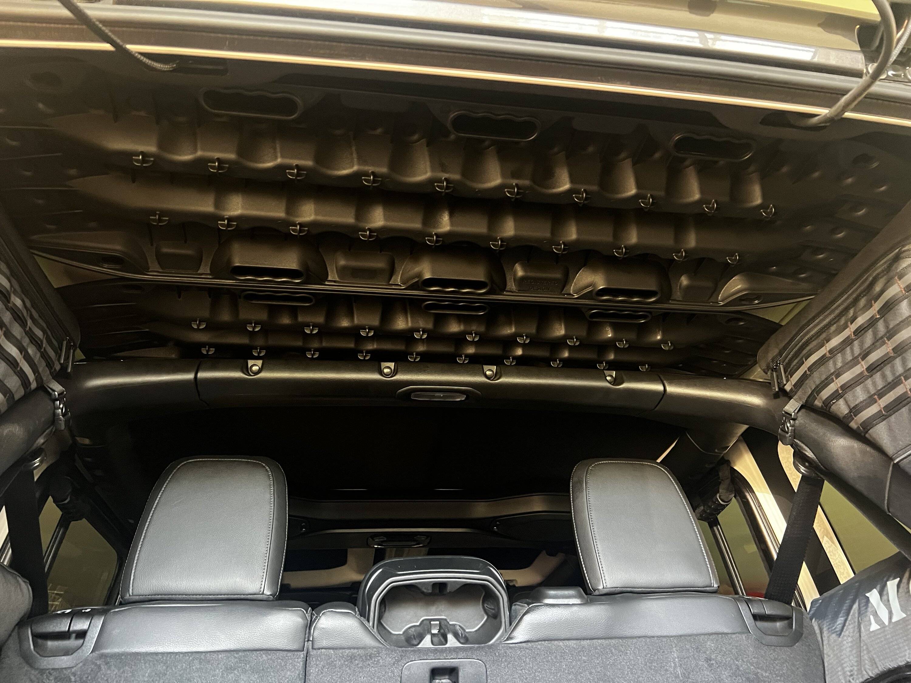 Jeep Wrangler JL Cool interior storage for 2 MaxTrax boards IMG_4243