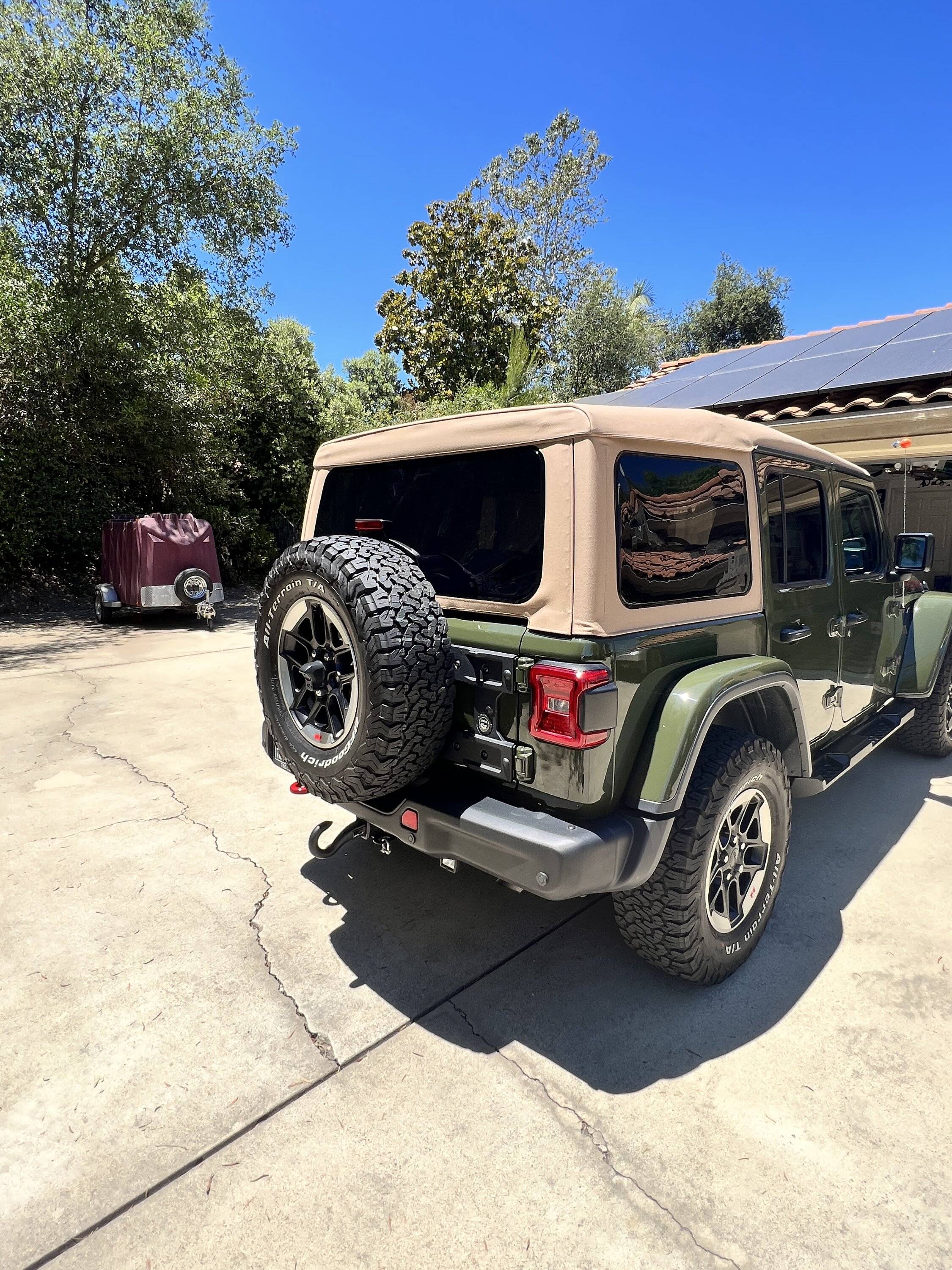 Jeep Wrangler JL MOPAR Tan  Soft Top IMG_0773