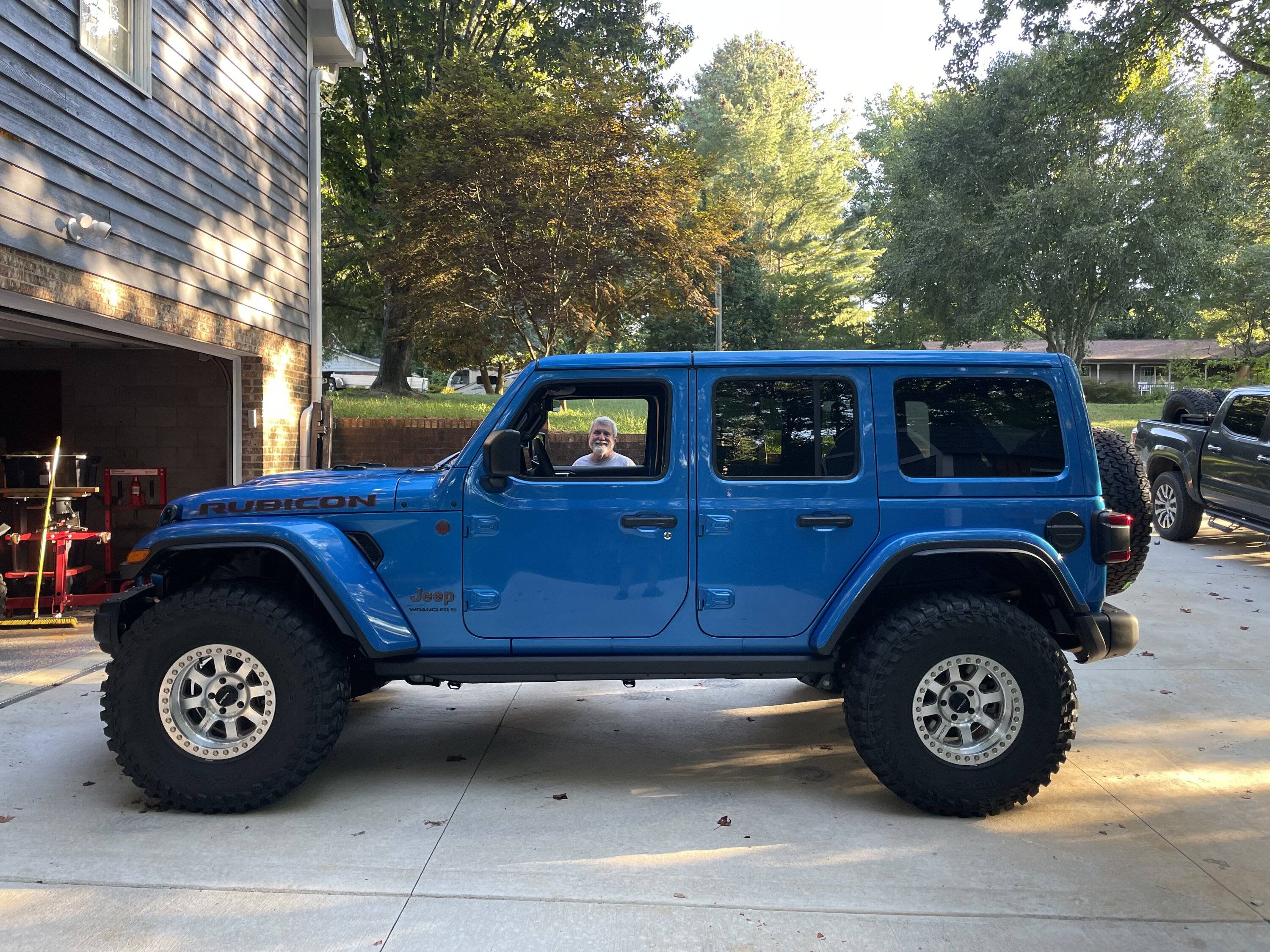 Jeep Wrangler JL 2024 Order Waiting Room IMG_2435