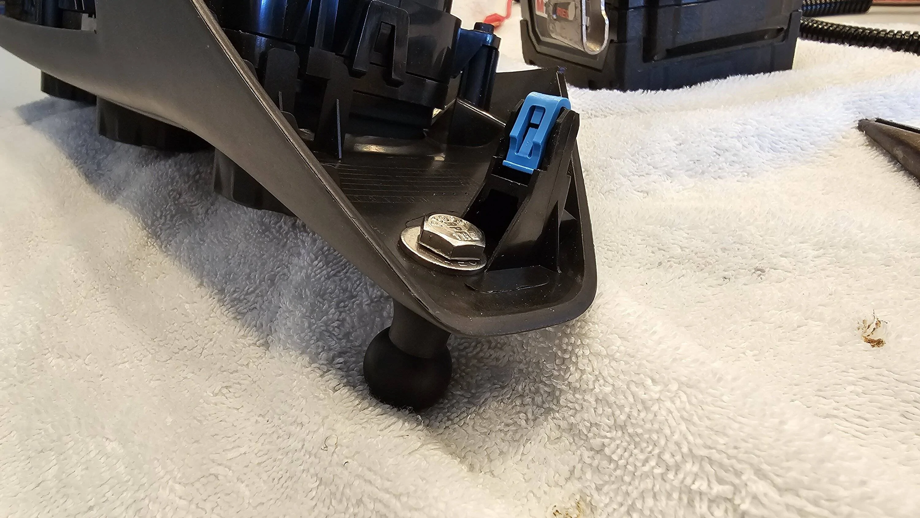 Jeep Wrangler JL Clean Magsafe Charger DIY 20230813_105133