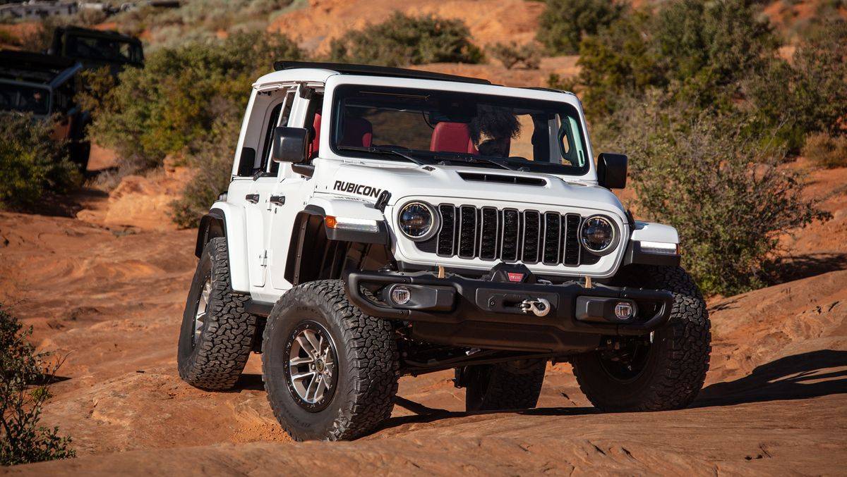 Jeep Wrangler JL 2024 Willys Front Grille 1692384807822