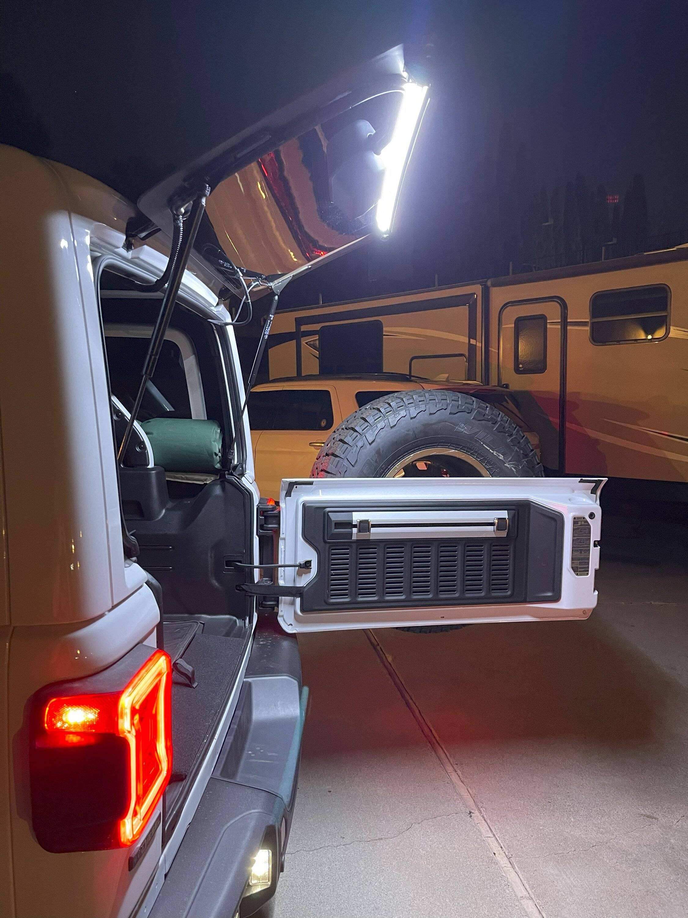 Jeep Wrangler JL Elbow Grease - '22 JLU Rubicon Ecodiesel Cargo Light Bar 2