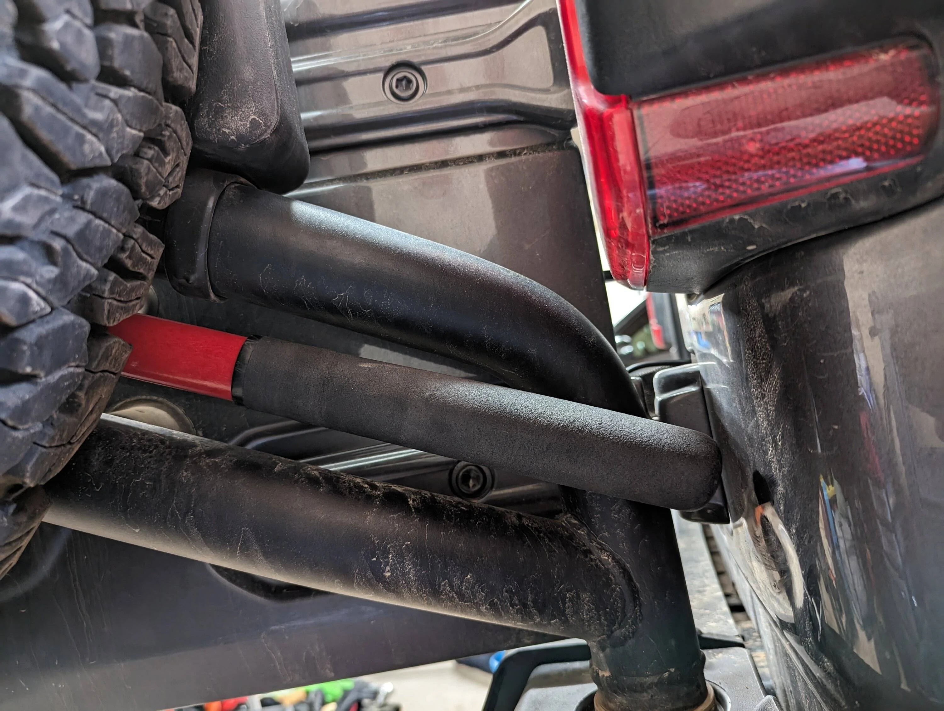 Jeep Wrangler JL Best shovel for an AEV tire carrier? PXL_20230819_205747496