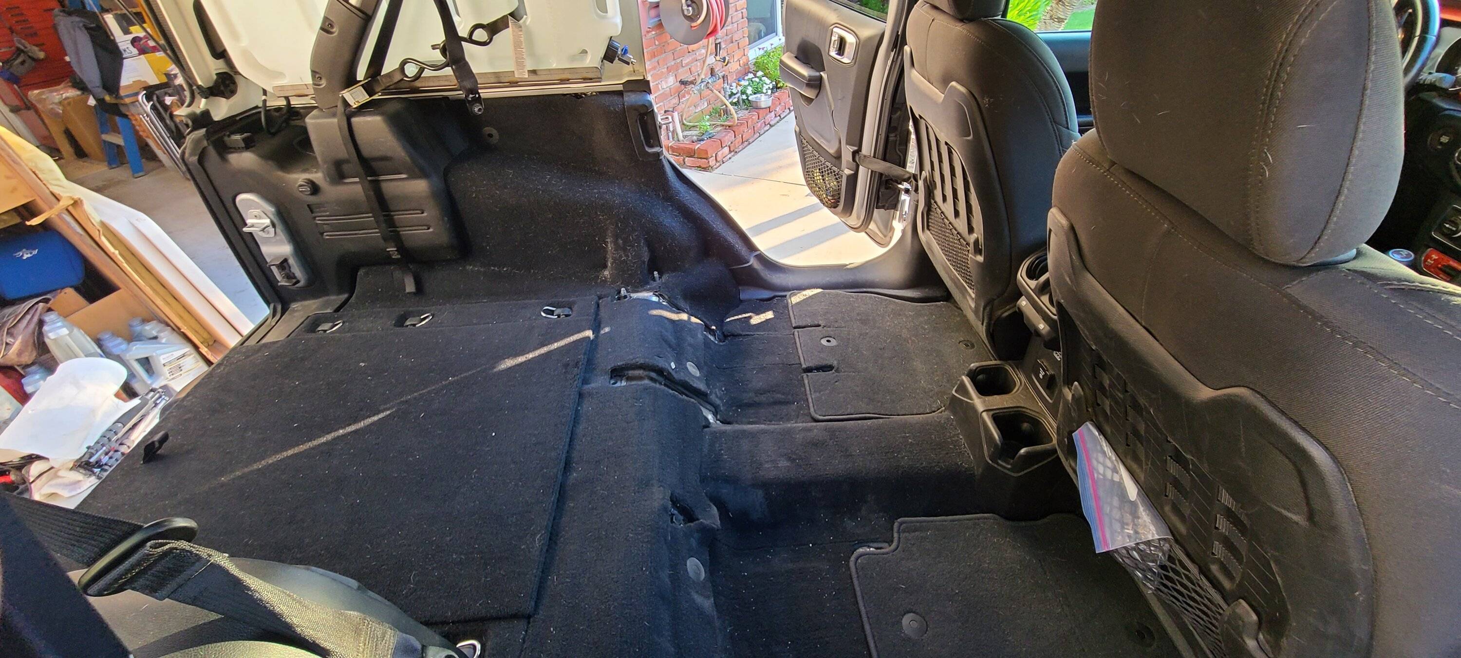 Jeep Wrangler JL Take Out That Back Seat 20230822_071119